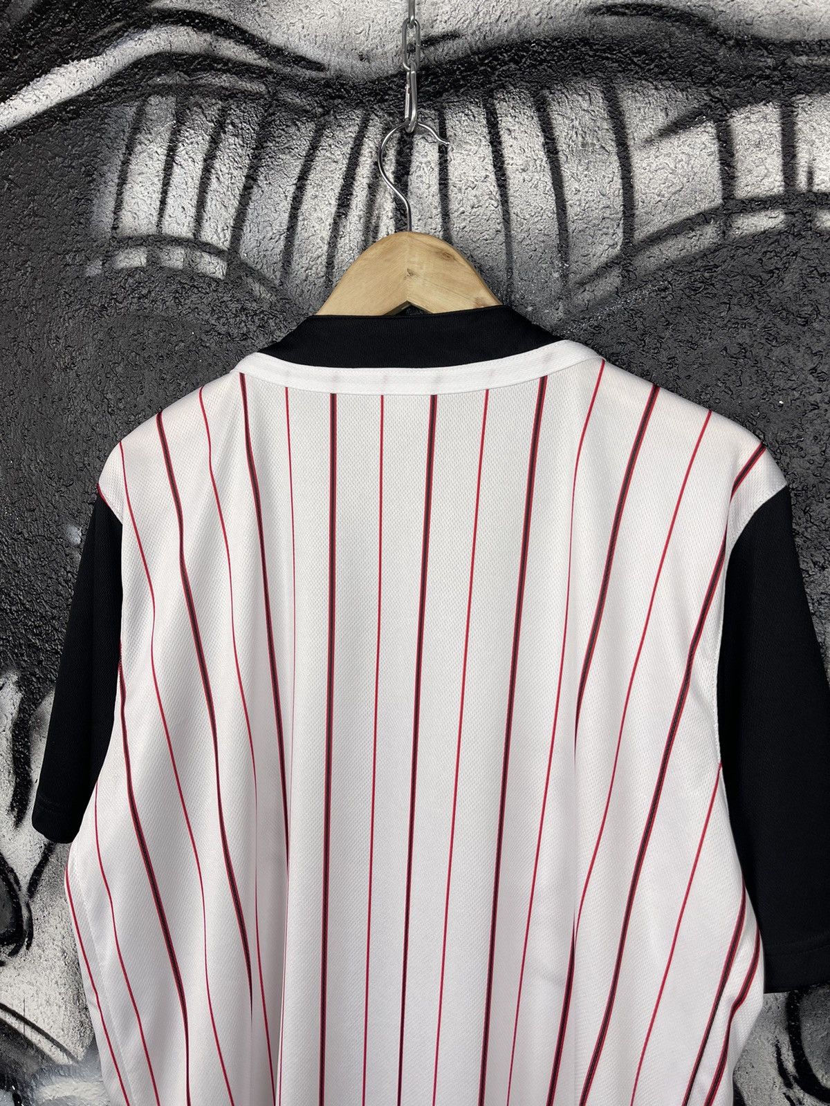 Karl Kani Karl Kani Y2K Embroidered Front Logo Button Up Jersey Shirt Men’s Size Medium Size US M / EU 48-50 / 2 - 9 Thumbnail
