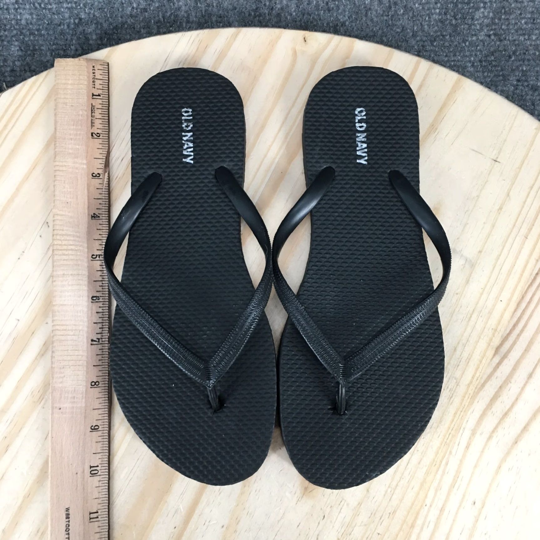 Old Navy Old Navy Sandals Womens 7 Black Thong Flip Flop Toe Post Slip On Casual Beach Size US 7 / IT 37 - 6 Thumbnail