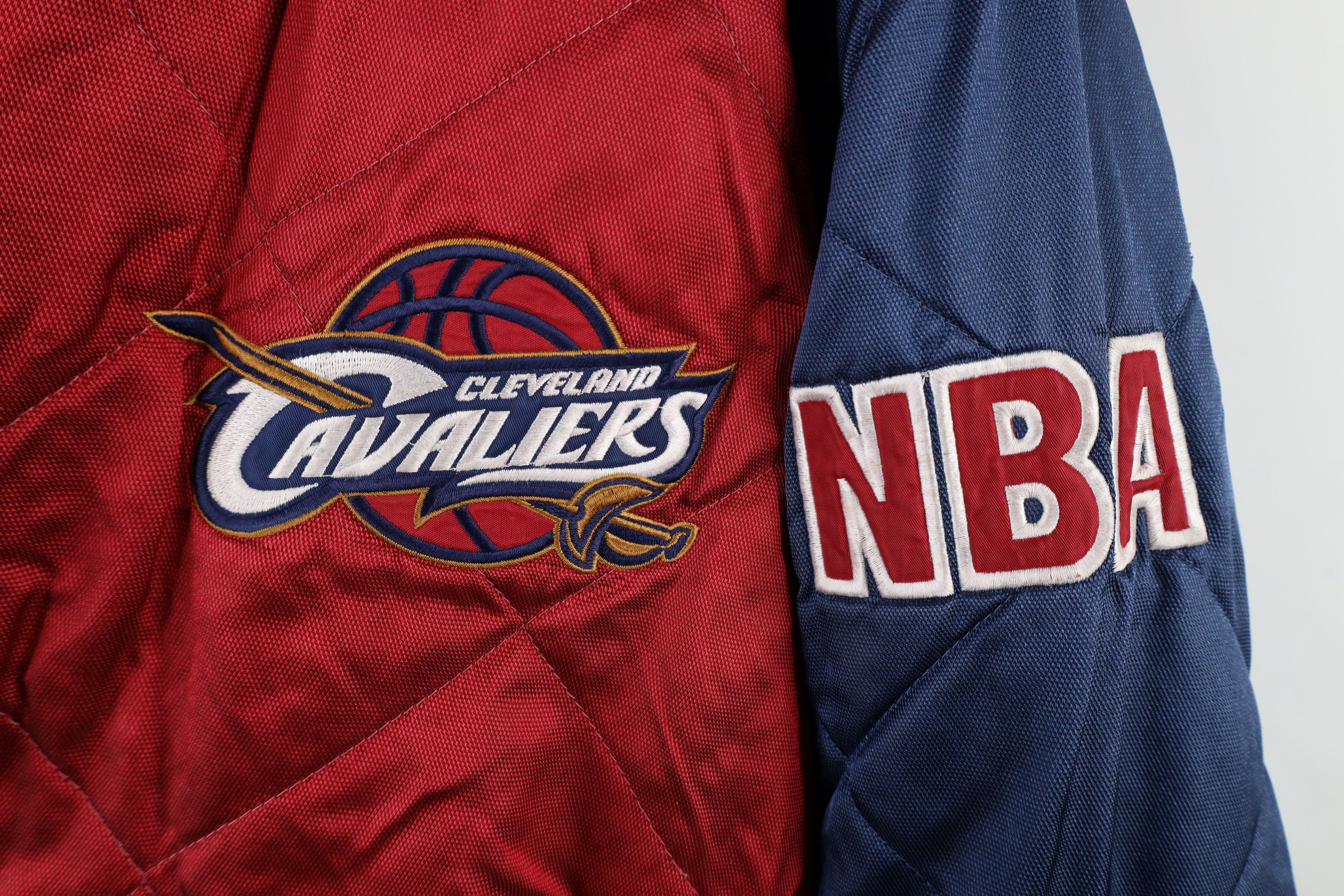 Vintage Vintage NBA Reversible Cleveland Cavaliers Bomber Jacket Size US XXL / EU 58 / 5 - 15 Thumbnail