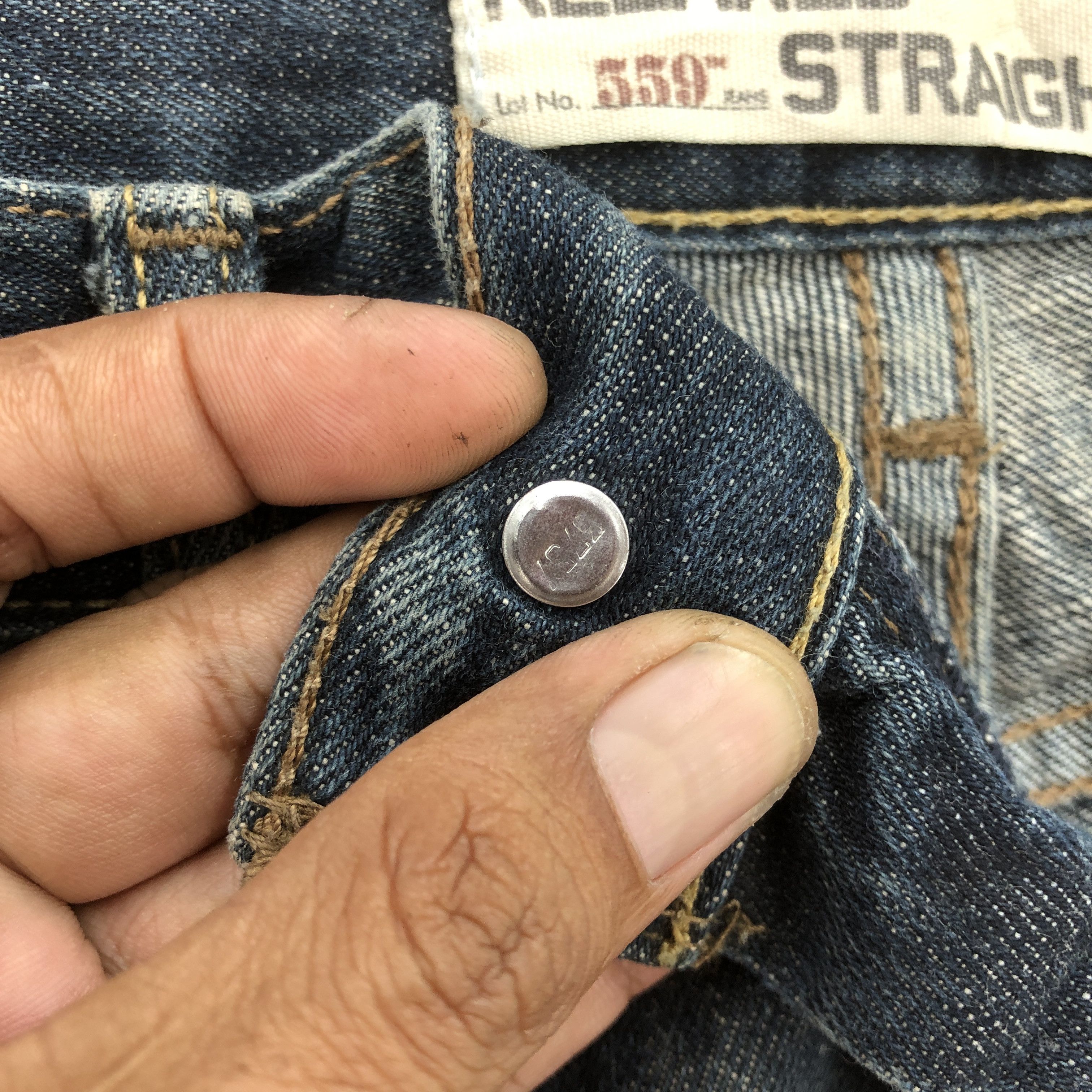 Levi's Vintage Levis Distressed Jeans Mud Wash Levi's Ripped Denim Size US 32 / EU 48 - 7 Thumbnail