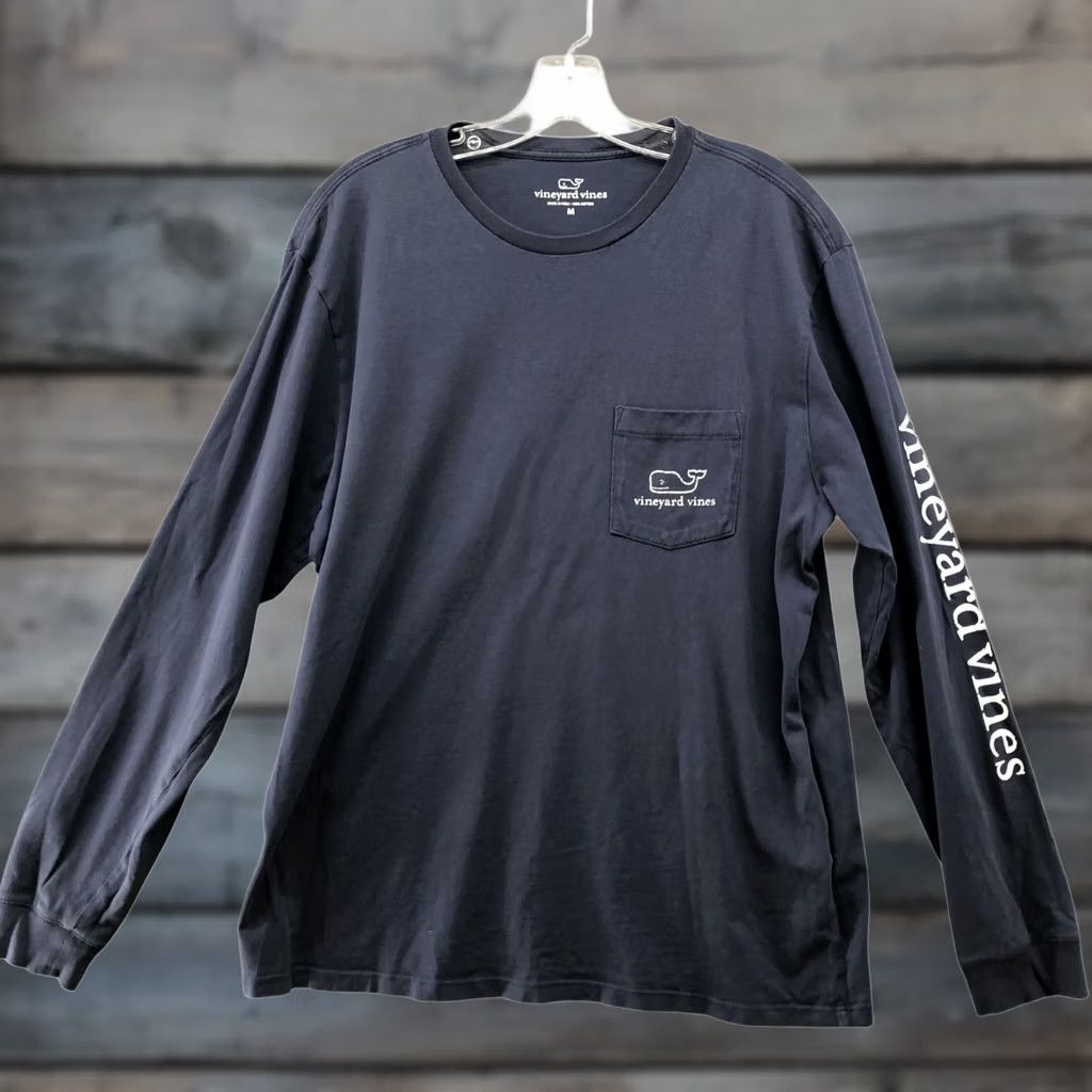 Vineyard Vines Vineyard Vines Long Sleeve T Shirt Mens M Whale Pocket Tee Crewneck Navy Blue Size US M / EU 48-50 / 2 - 1 Thumbnail