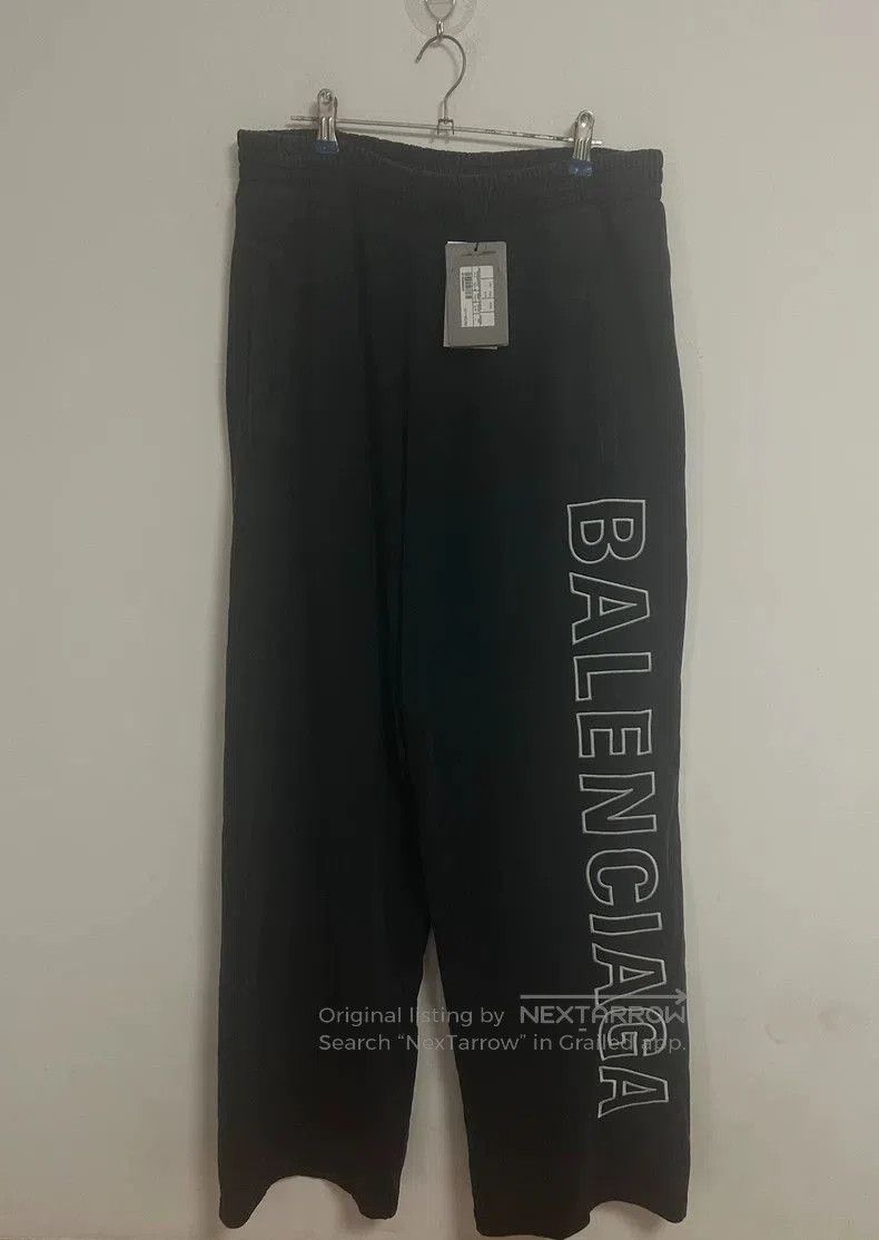 Balenciaga Balenciaga Logo Sweatpants in Black Color. Size US 34 / EU 50 - 1 Thumbnail