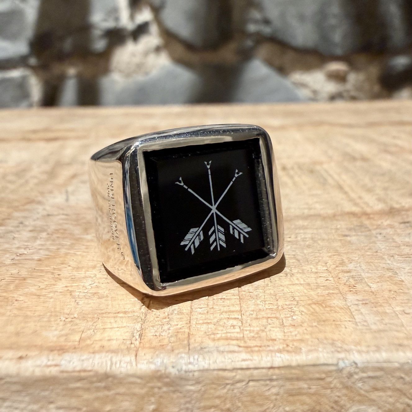 Undercover Undercover Arrow Signet Silver Ring - 10.5 US Size ONE SIZE - 2 Thumbnail
