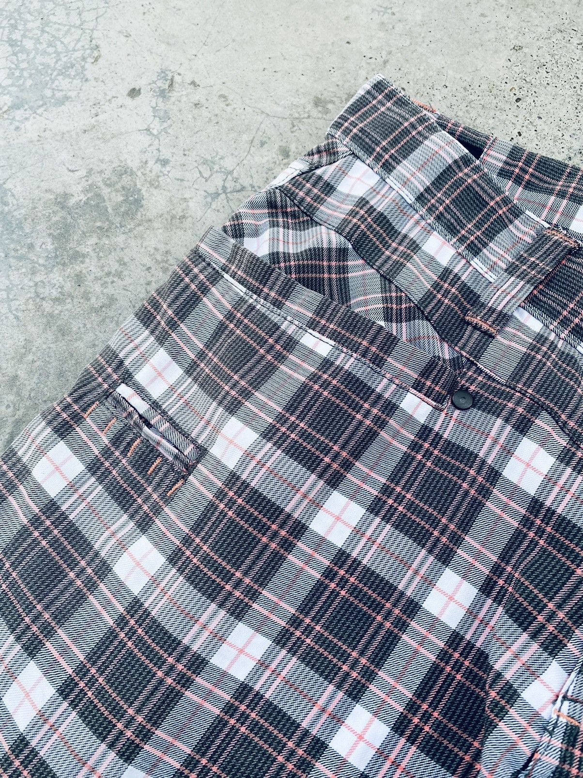 Oakley Vintage Oakley Plaid Cargo Pants Size US 30 / EU 46 - 10 Thumbnail