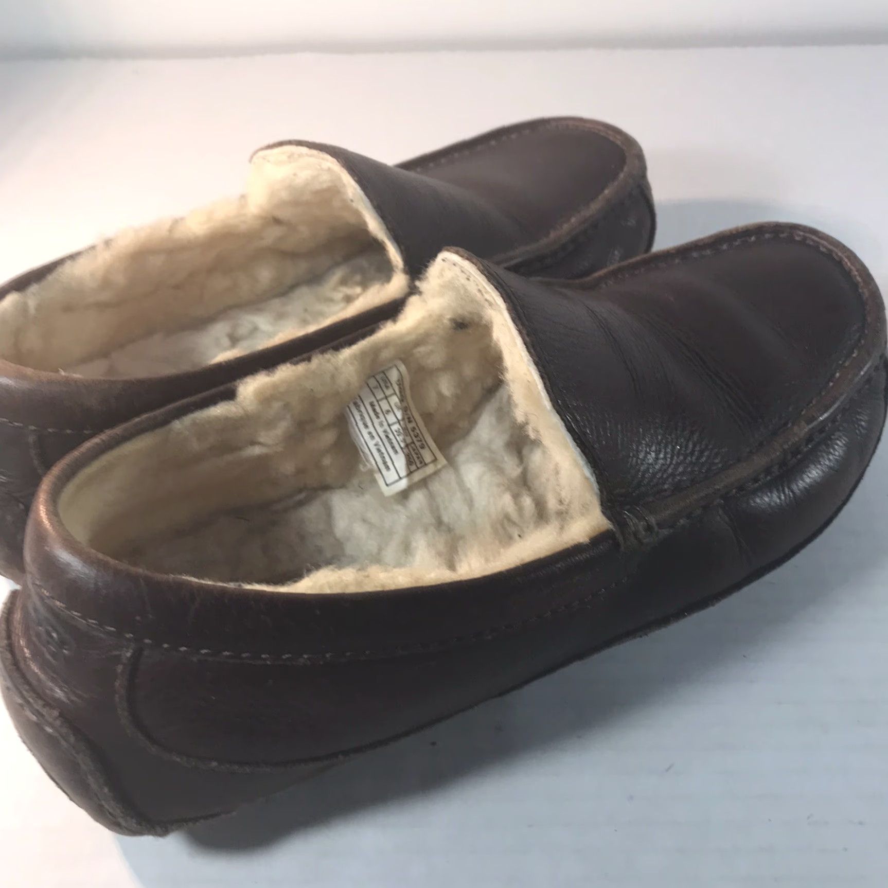 Ugg Ugg Leather Loafers Mens Size 7 Brown Casual Comfort Sheepskin Rubber Sole Vietnam Size US 7 / EU 40 - 2 Thumbnail
