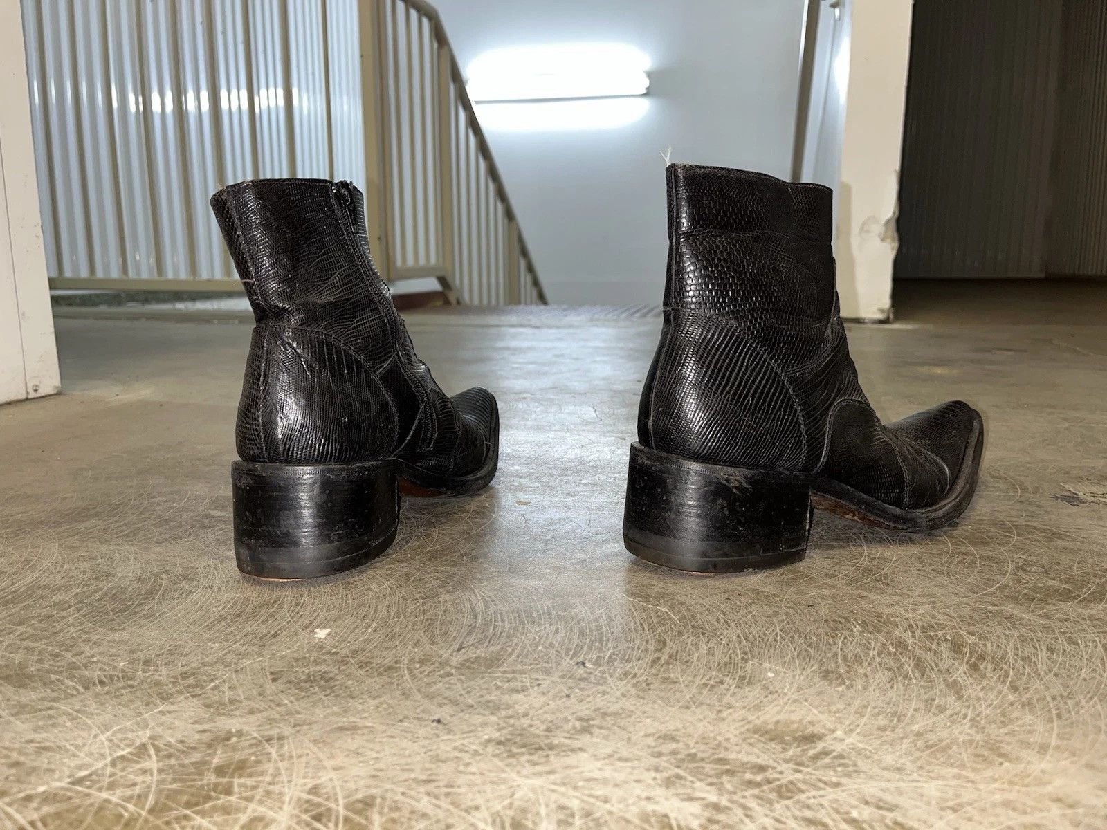 Gianni Barbato RARE Vtg Gianni Barbato Lizard Skin Leather Chelsea Boots Size US 7.5 / EU 40-41 - 2 Thumbnail