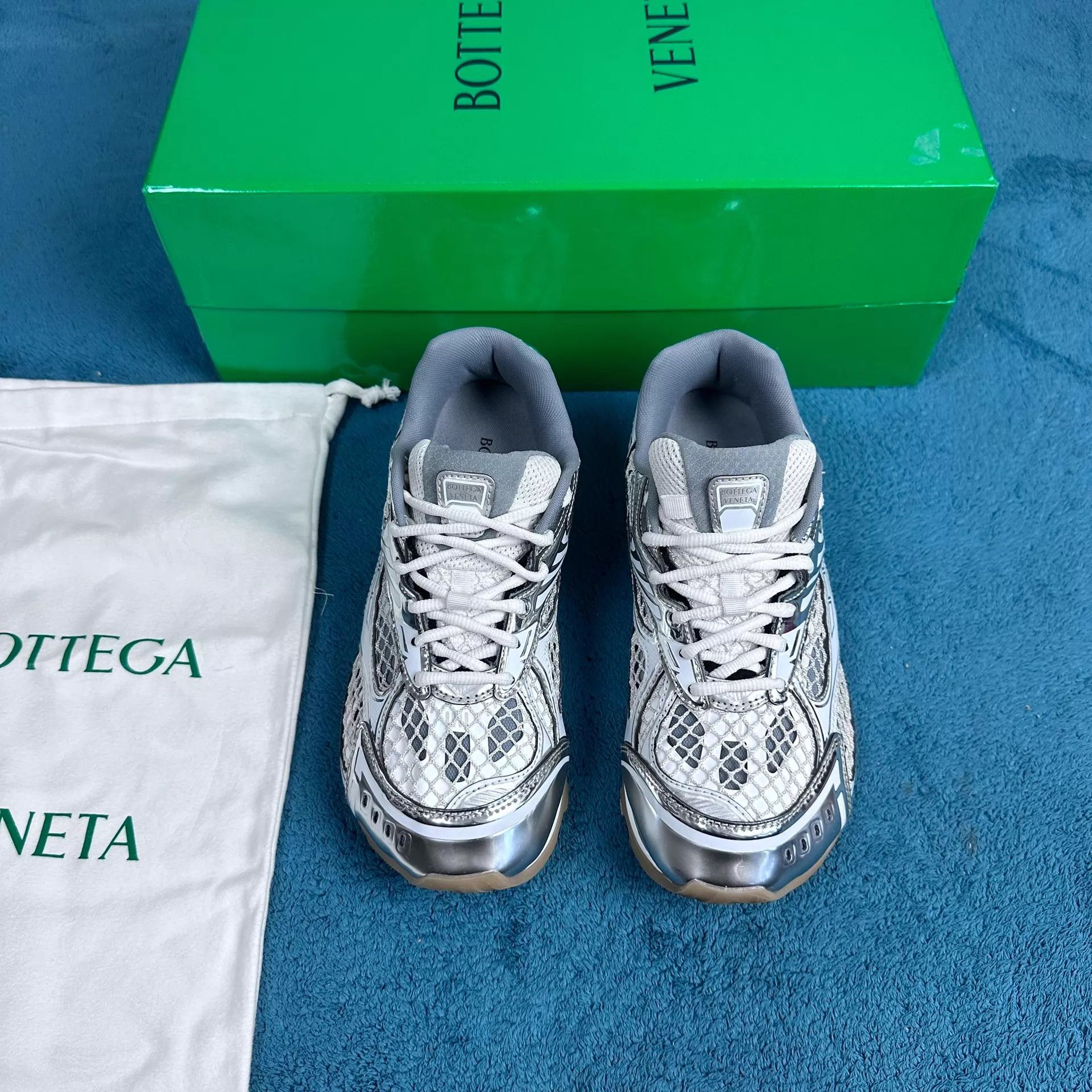 Bottega Veneta Bv Orbit Low Top Casual Sneaker Silver/White 38 Like New w/Box & Acc Size US 7.5 / IT 37.5 - 1 Thumbnail