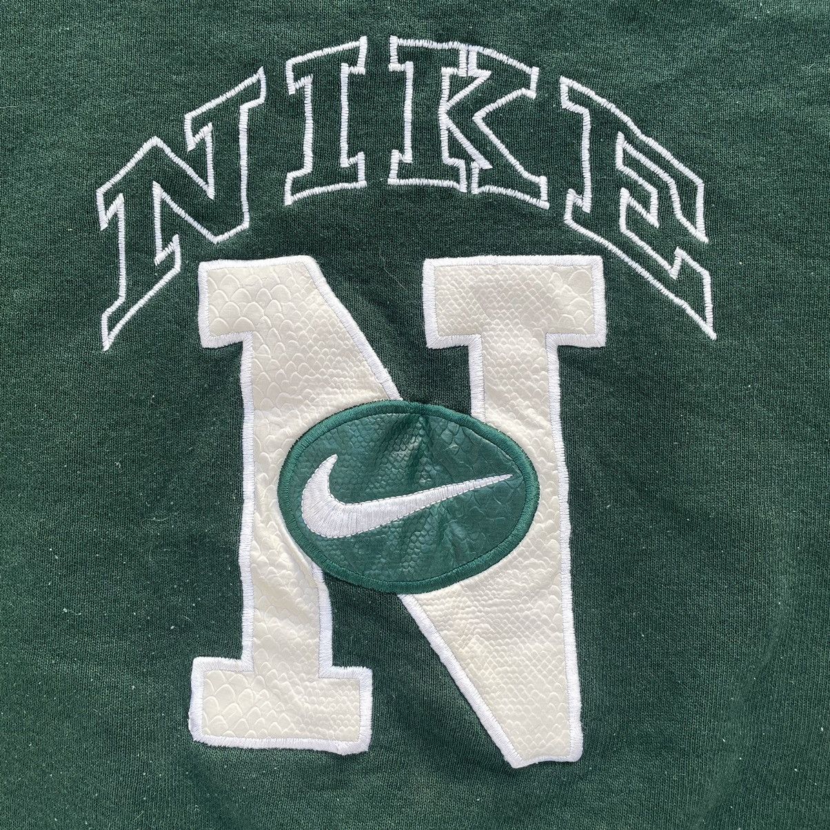 Nike × Vintage Vintage Nike 90s Crewneck Sweater Size XL Made in USA Gator Size US XL / EU 56 / 4 - 2 Thumbnail