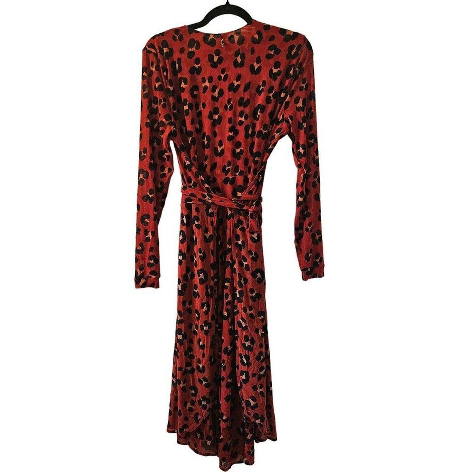 The Unbranded Brand Cabi siren wrap midi dress Size M / US 6-8 / IT 42-44 - 3 Thumbnail