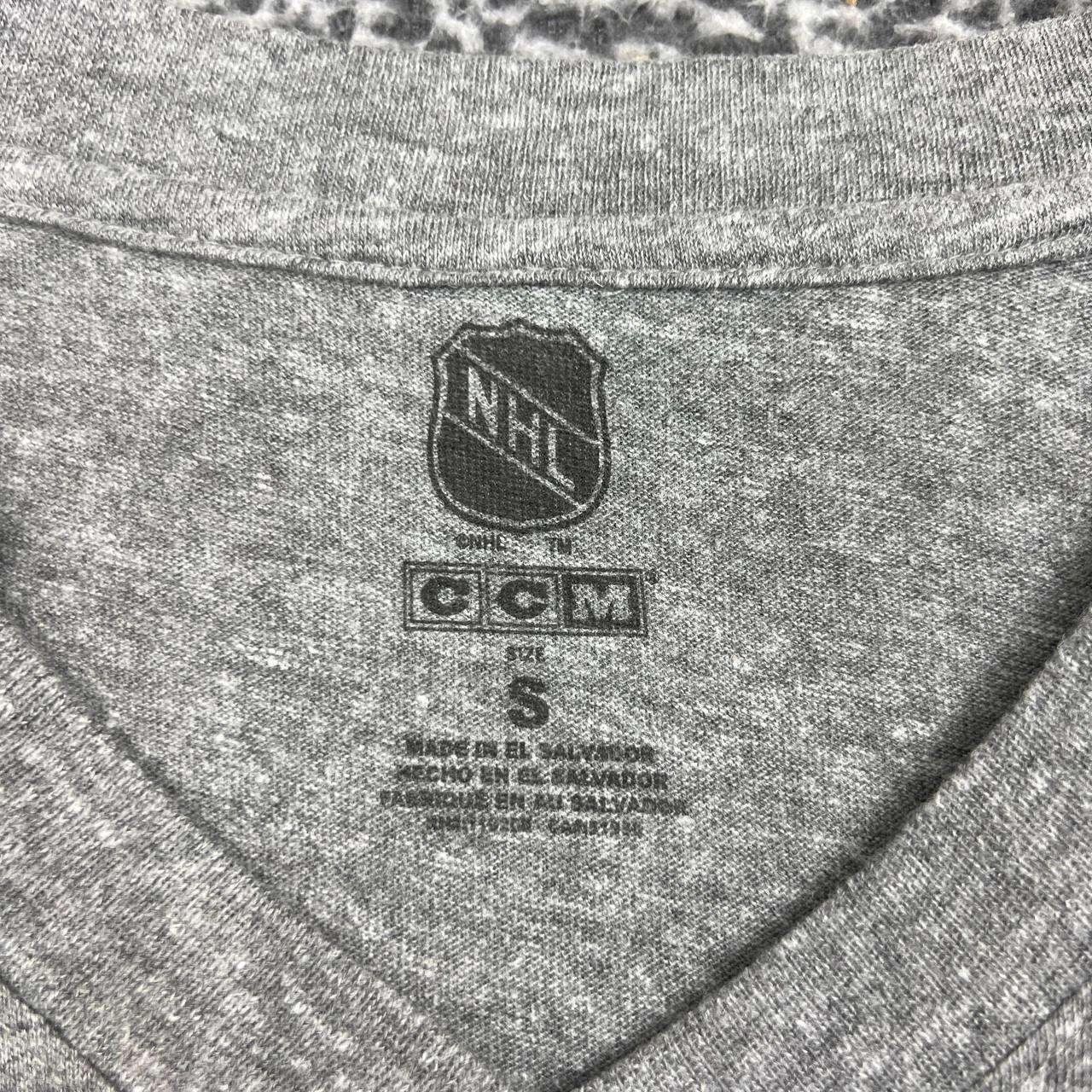 Ccm Vancouver Canucks Shirt Women NHL Short Sleeve V-Neck New S Size S / US 4 / IT 40 - 6 Thumbnail