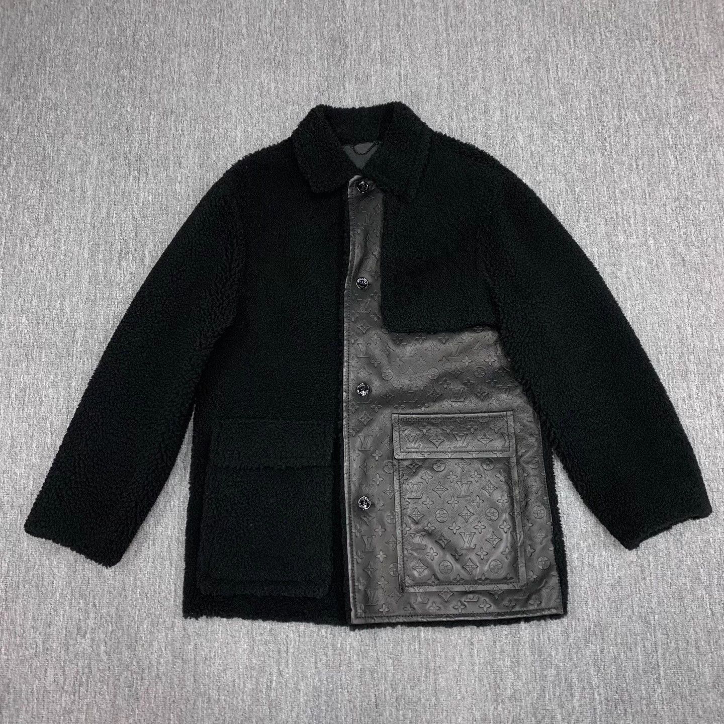 Louis Vuitton LV Black Monogram All-over Print Fur Coat Size XL / US 12-14 / IT 48-50 - 1 Thumbnail