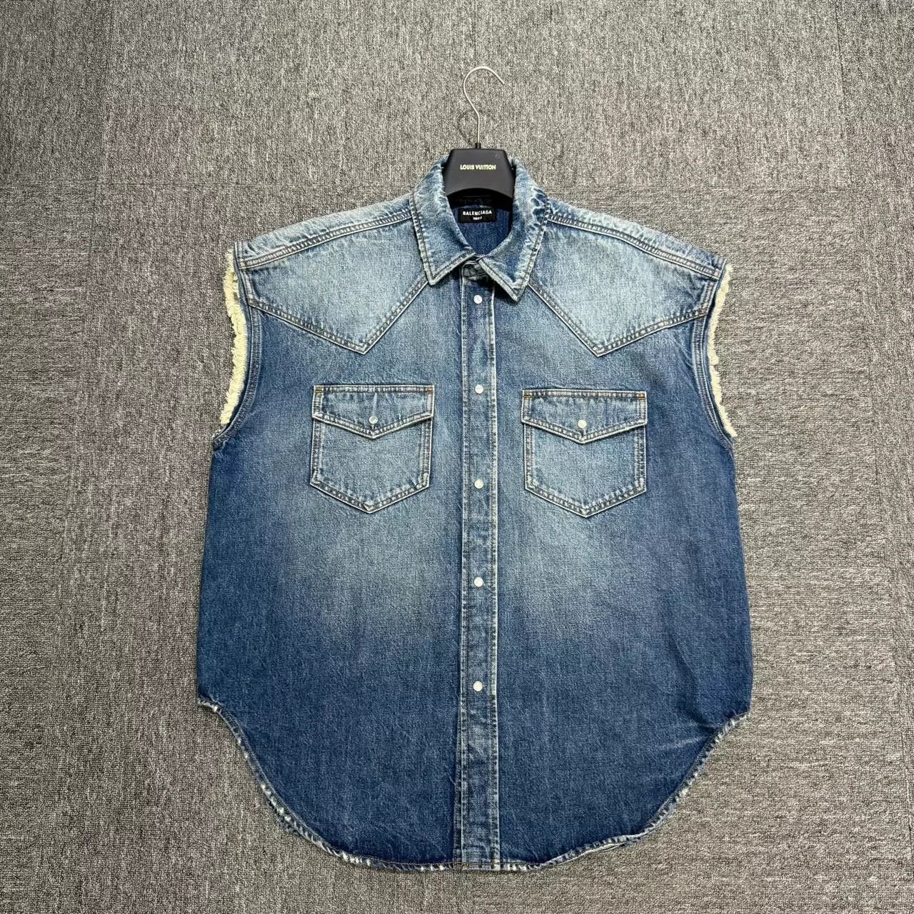 Balenciaga Balenciaga denim vest Size US XS / EU 42 / 0 - 1 Thumbnail