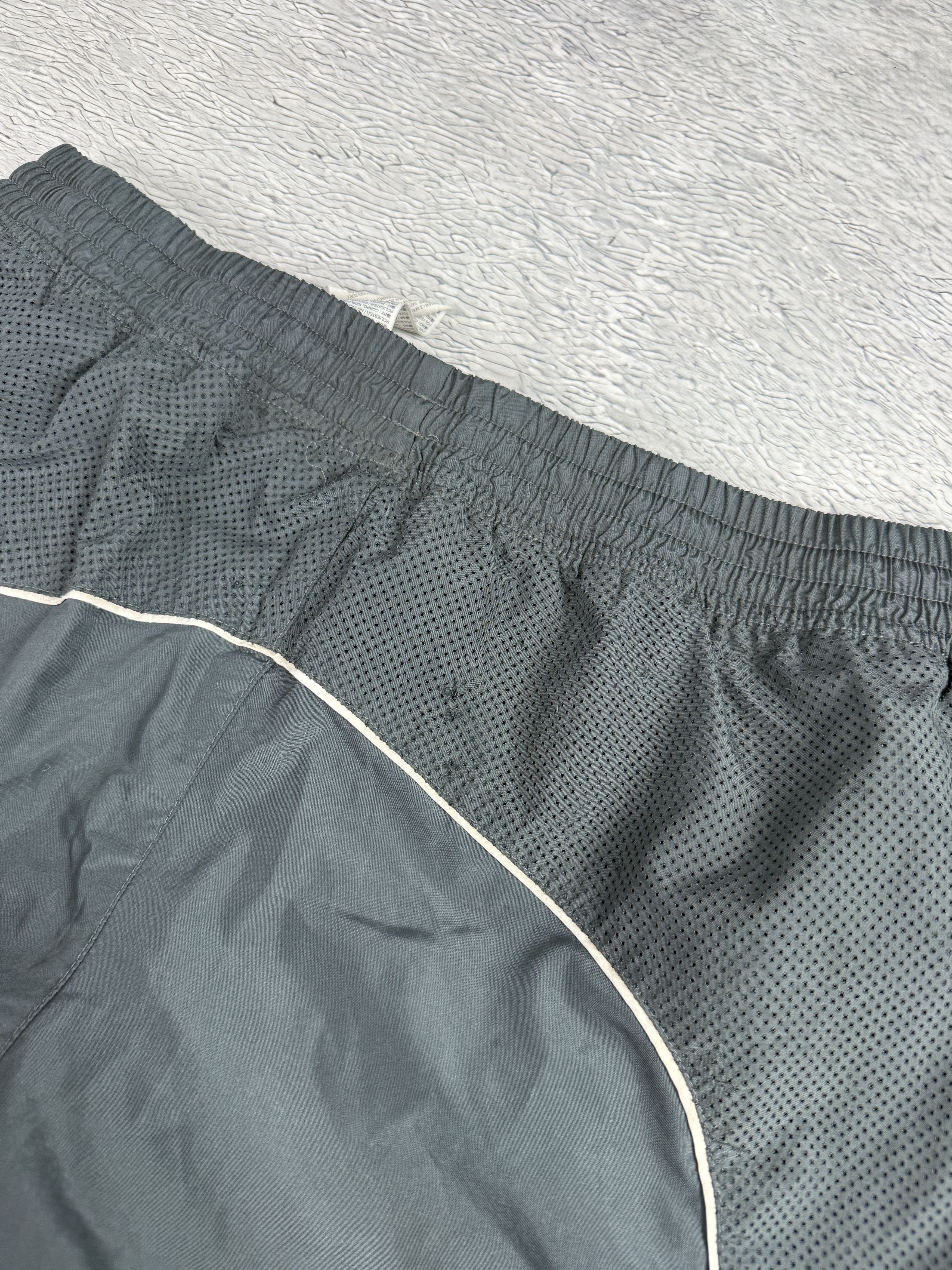 Nike × Vintage Nike Vintage Track Pants Nylon Parachute Windbreaker Grey Size US 32 / EU 48 - 10 Thumbnail