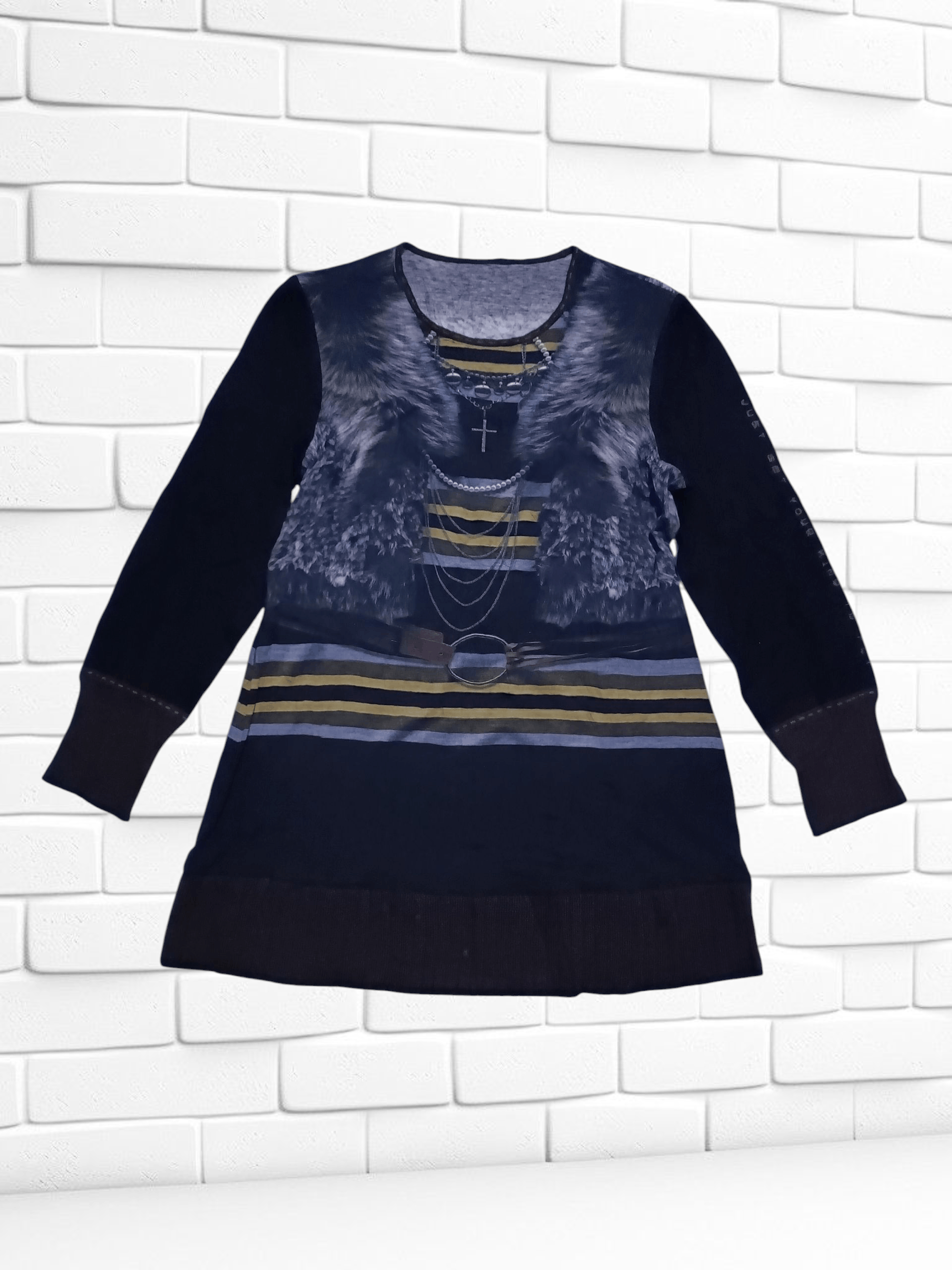 Chamois Long Sleeve Tunic Fake Necklace