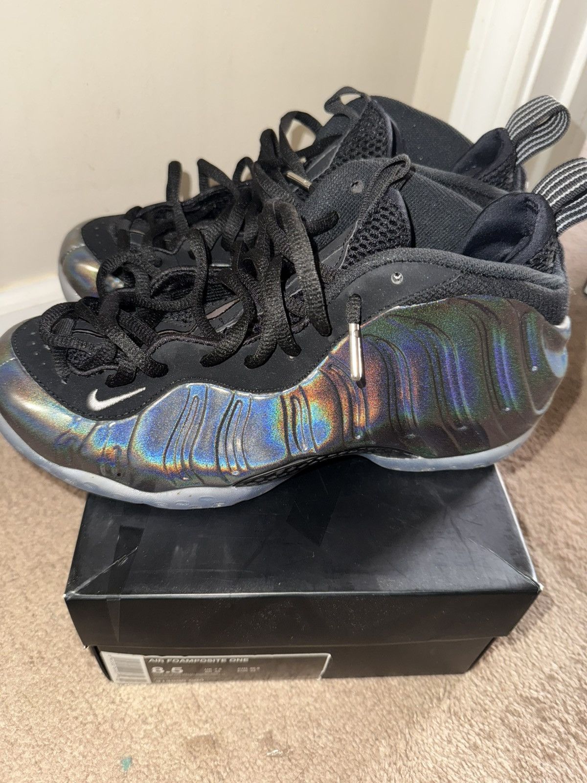 Nike Air Foamposite One ‘Hologram’ Size US 8.5 / EU 41-42 - 3 Thumbnail