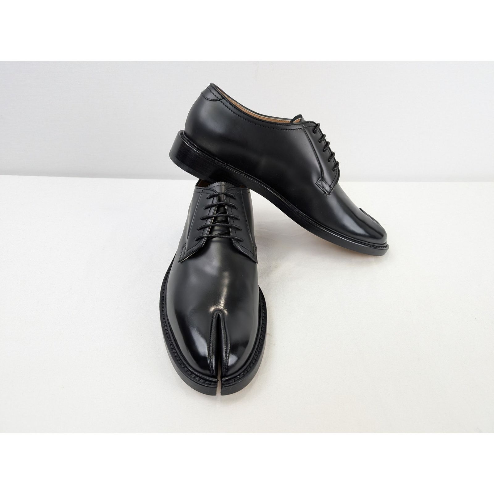 Maison Margiela o1rshd1 Q:4 / Classic Tabi Derby Shoe Boots in Black Size US 11 / EU 44 - 12 Thumbnail