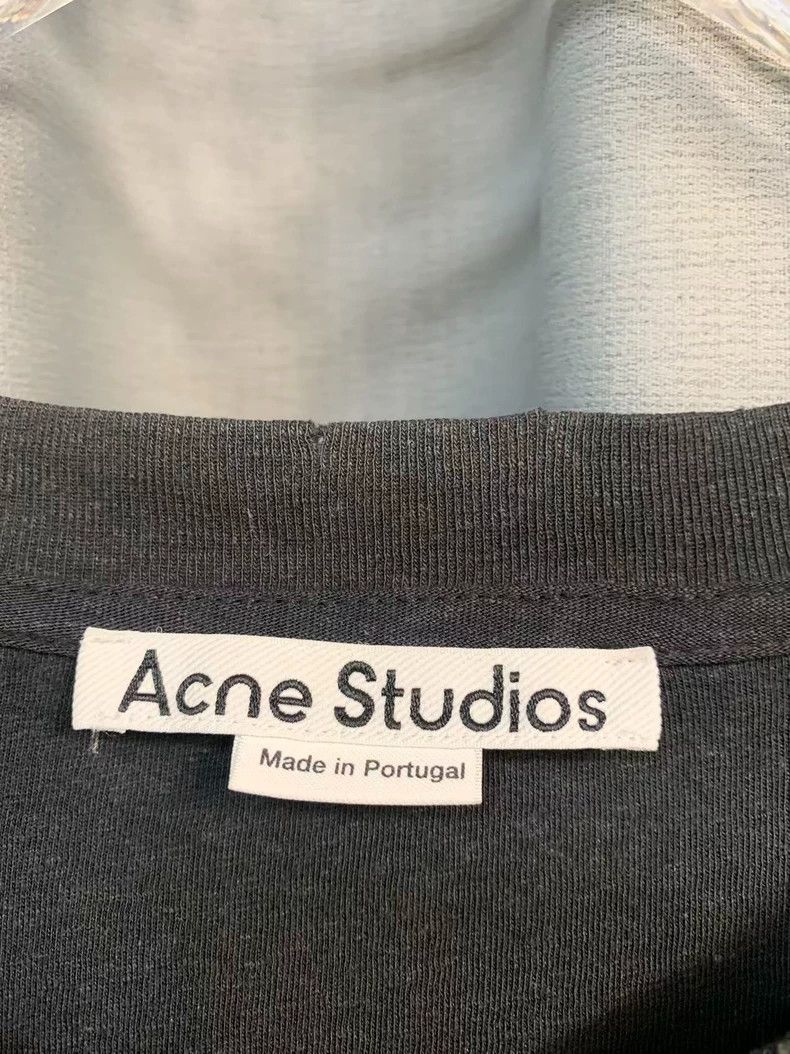 Acne Studios Acne Studios Black distressed washed T-shirt with letter-p Size US XL / EU 56 / 4 - 6 Thumbnail
