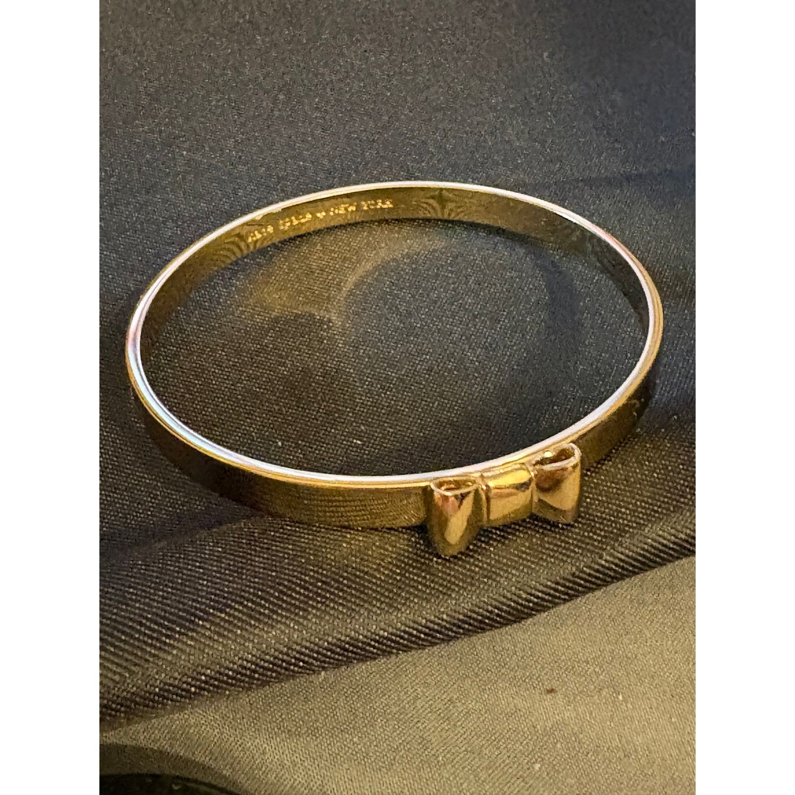 Kate Spade Kate Spade Gold Tone Bow Bangle Size 8 Size ONE SIZE - 5 Thumbnail