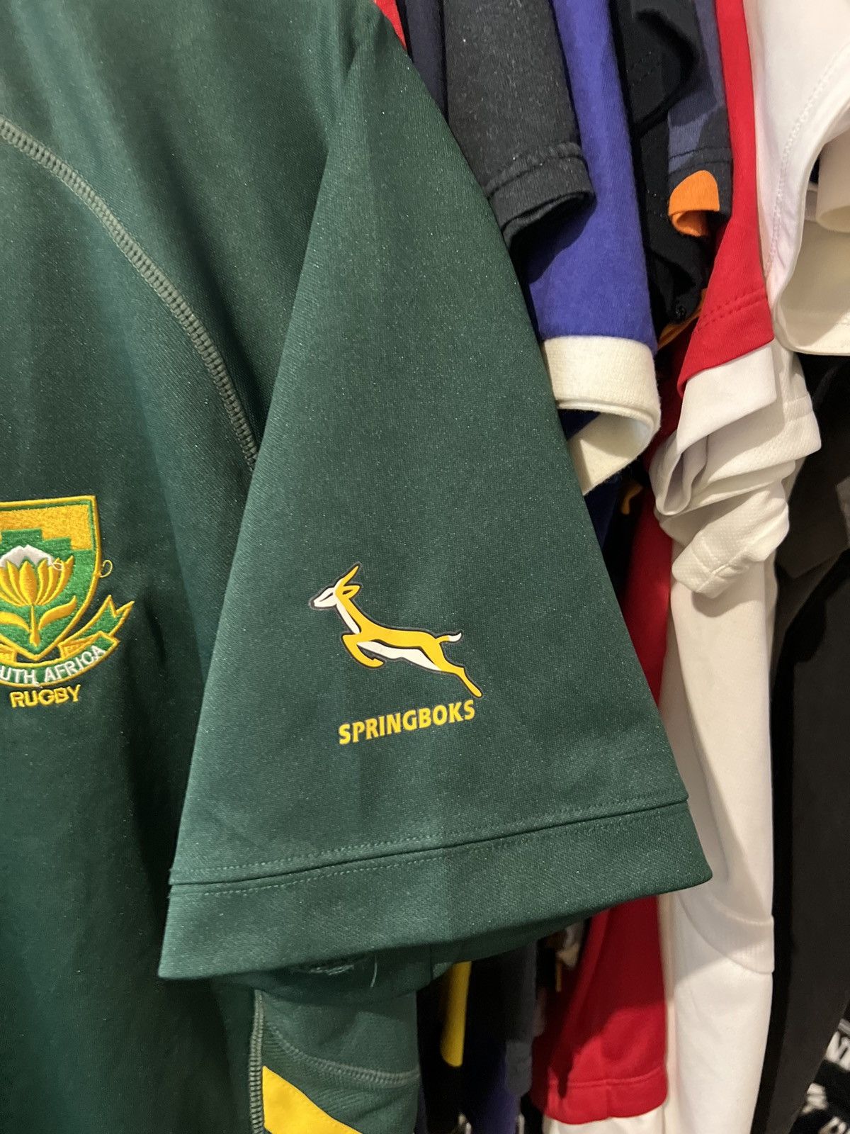 Asics 2018/2019 ASICS SOUTH AFRICA RUGBY HOME FOOTBALL SHIRT XL Size US XL / EU 56 / 4 - 5 Thumbnail