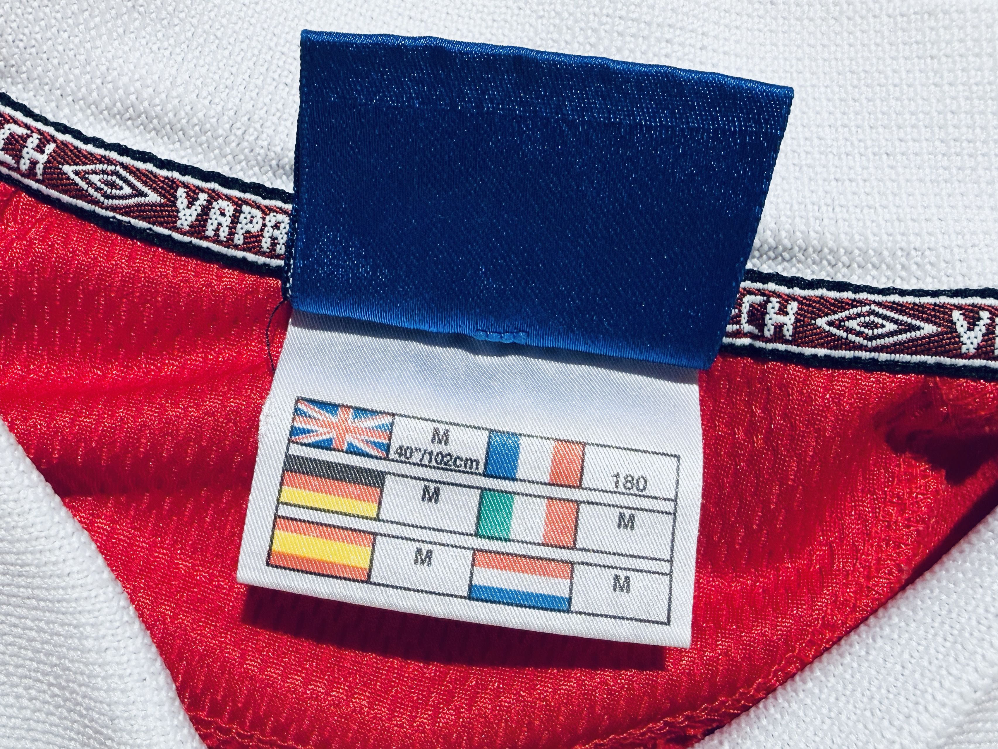 Umbro Manchester United UCL Treble Winners Home Jersey 1999 LS Size US M / EU 48-50 / 2 - 15 Thumbnail