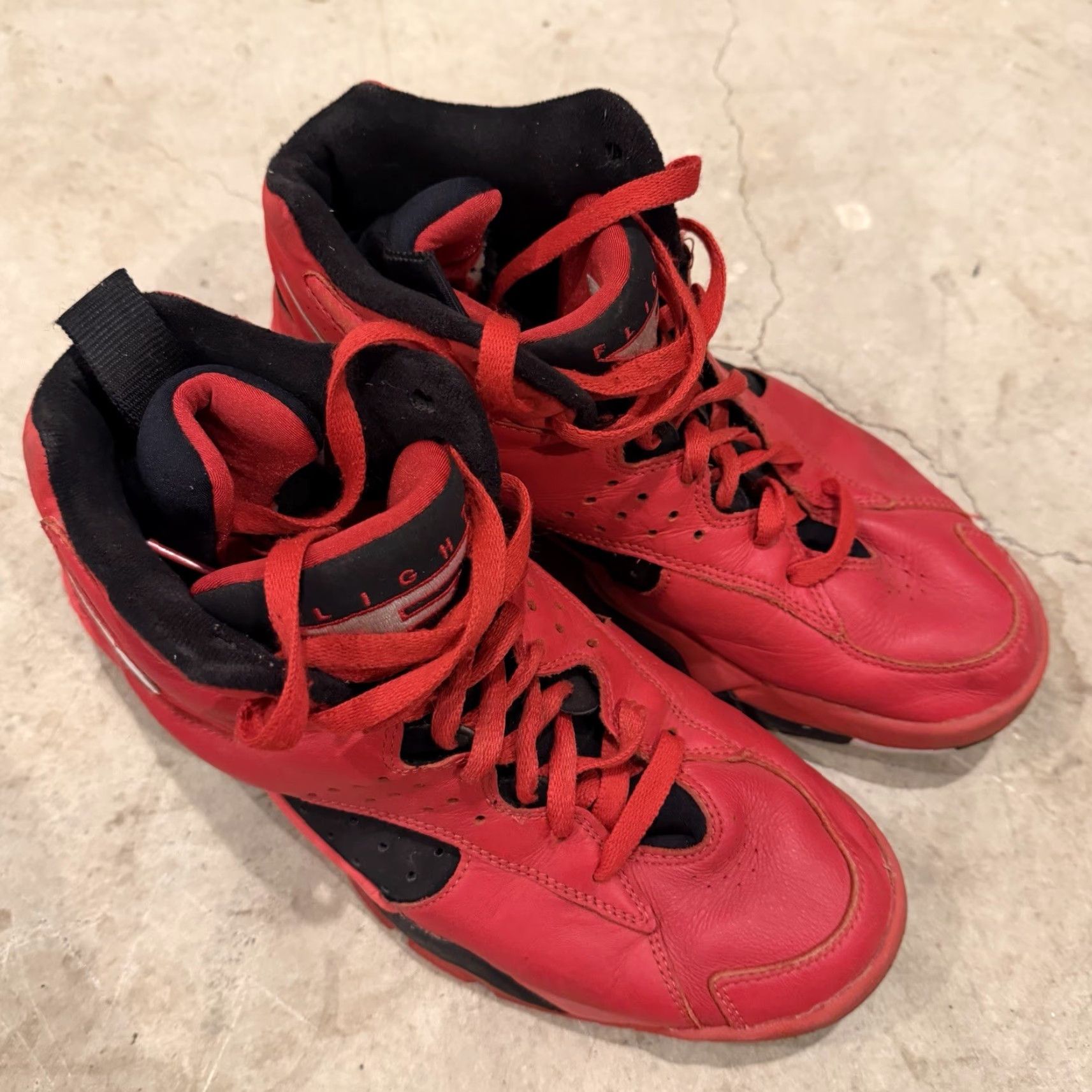 Nike VINTAGE Nike Air Maestro 2 II QS Trifecta Red Black Think 16 Size 9.5 AJ9281-600 Men Sneaker Basketball Nike Air QS 2018 Size ONE SIZE - 2 Thumbnail