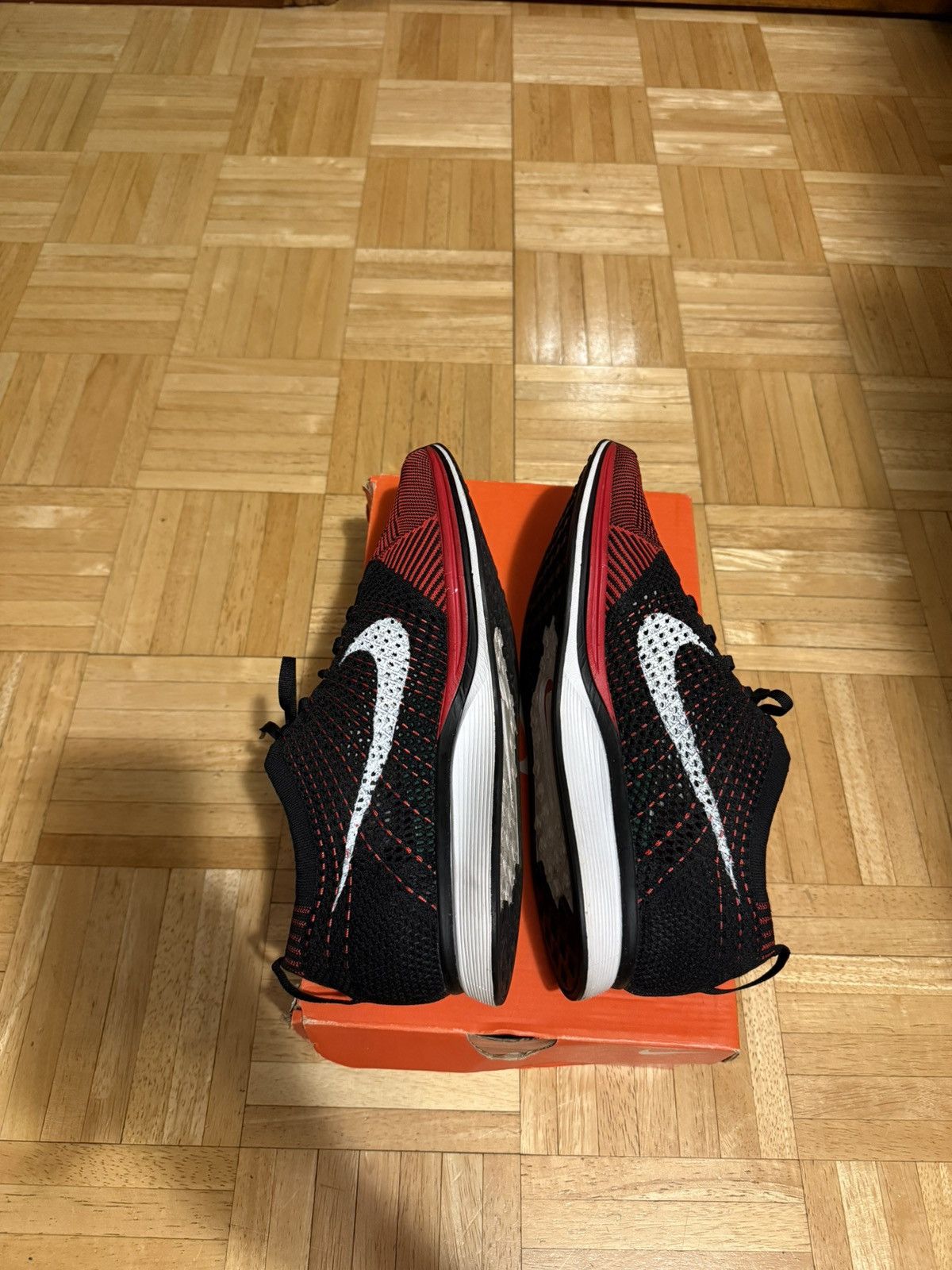 Nike Nike Flyknit Racer University Red 2013 Size US 10.5 / EU 43-44 - 7 Thumbnail