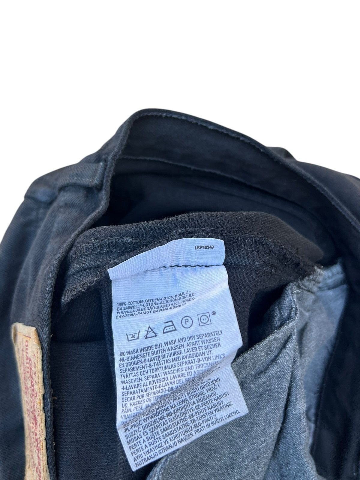 Levi's Vintage 2002 Levi’s 501 Sun Faded Black Denim Jeans Regular Size US 32 / EU 48 - 17 Thumbnail