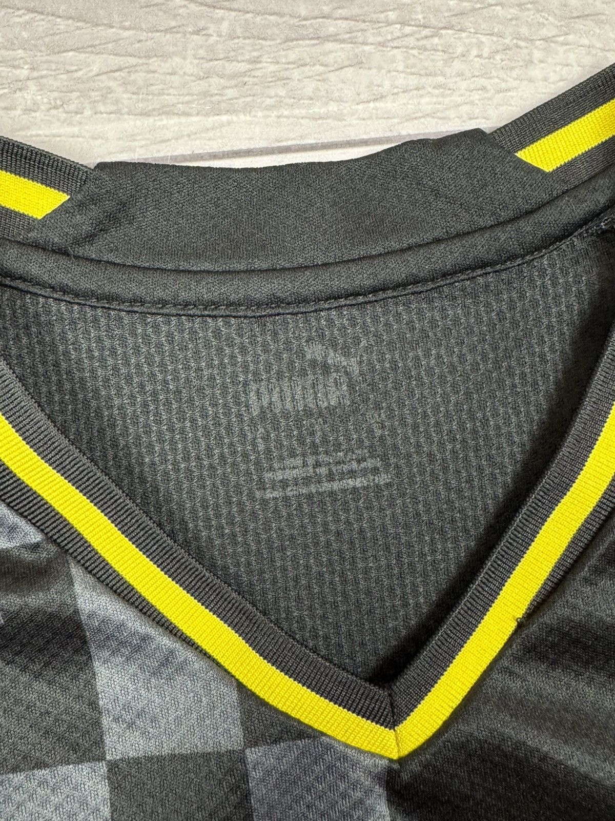 Puma Borussia Dortmund Puma 2022/2023 Away Jersey sz M Size US M / EU 48-50 / 2 - 11 Thumbnail