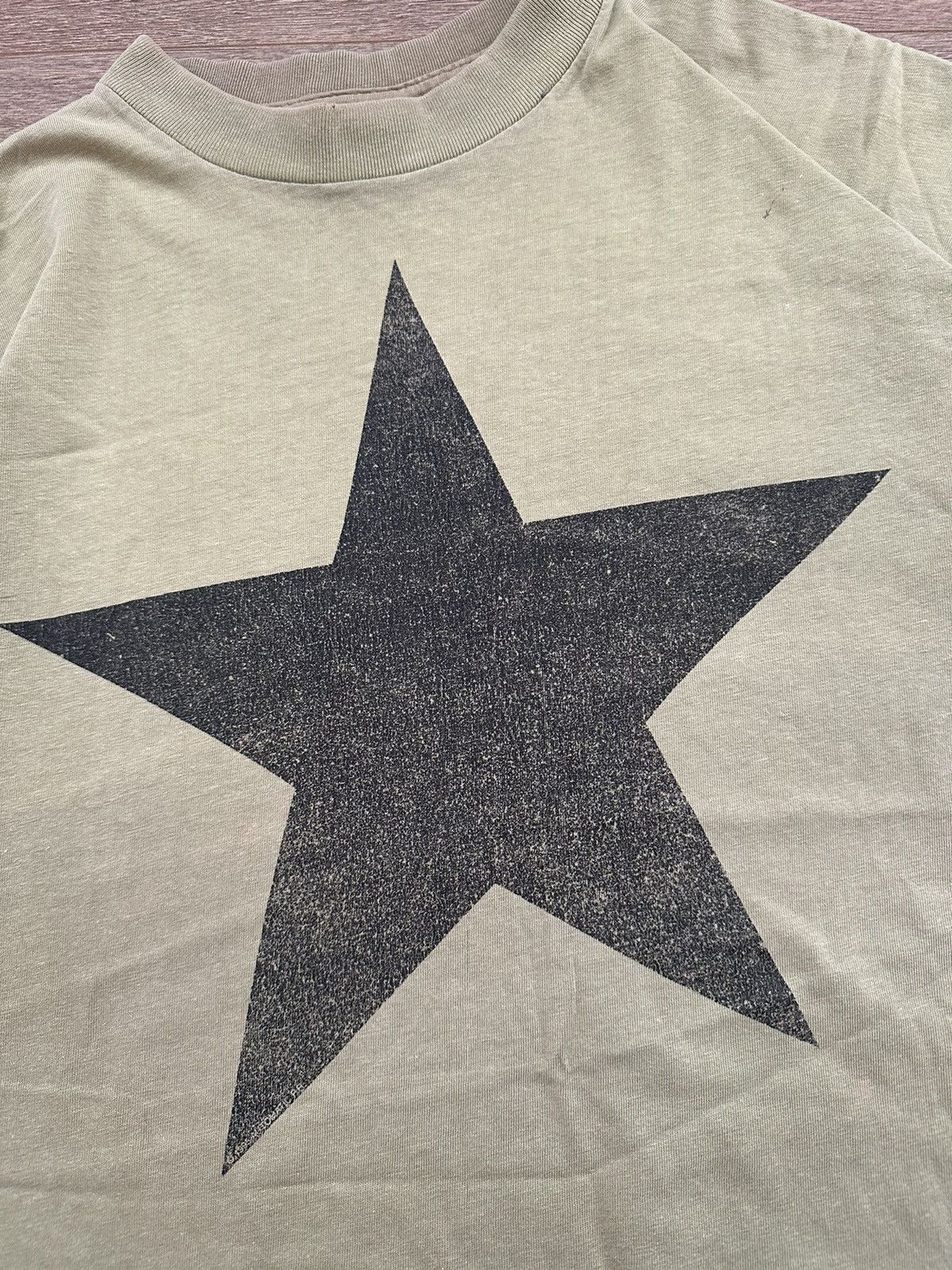 Band Tees 🔥VINTAGE R.E.M 1995 MONSTER TOUR DISTRESSED T-SHIRT🔥 Size US XL / EU 56 / 4 - 2 Thumbnail