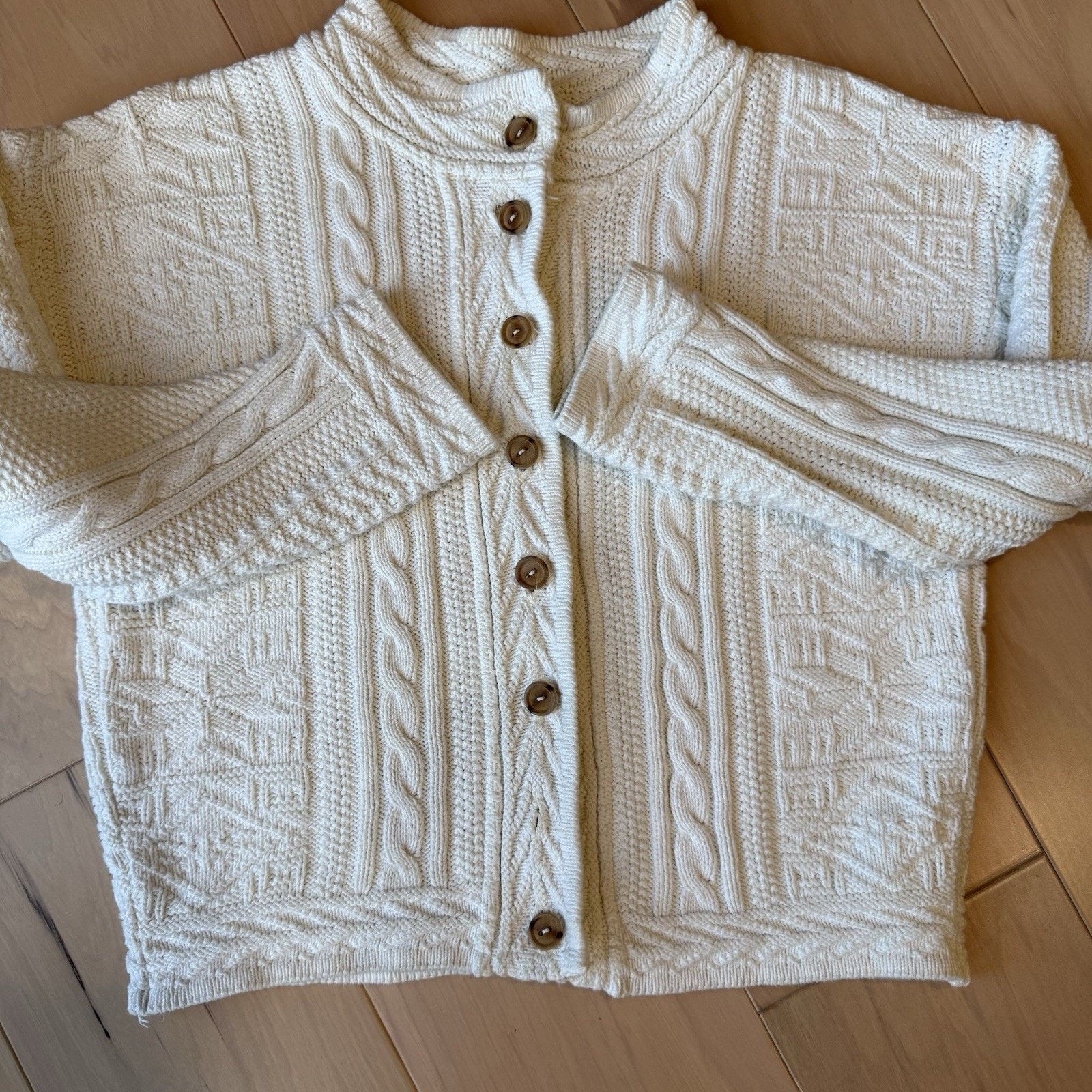 L.L. Bean Vintage LL Bean Cardigan Women's Small White Cable Knit Size S / US 4 / IT 40 - 5 Thumbnail