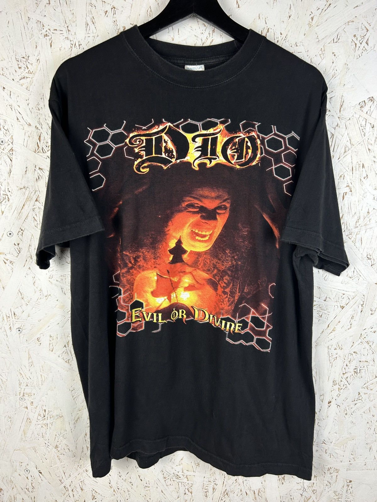 Band Tees Vintage Dio Evil Or Divine 2005 Holy Diver Tour T-Shirt L Size US L / EU 52-54 / 3 - 1 Thumbnail