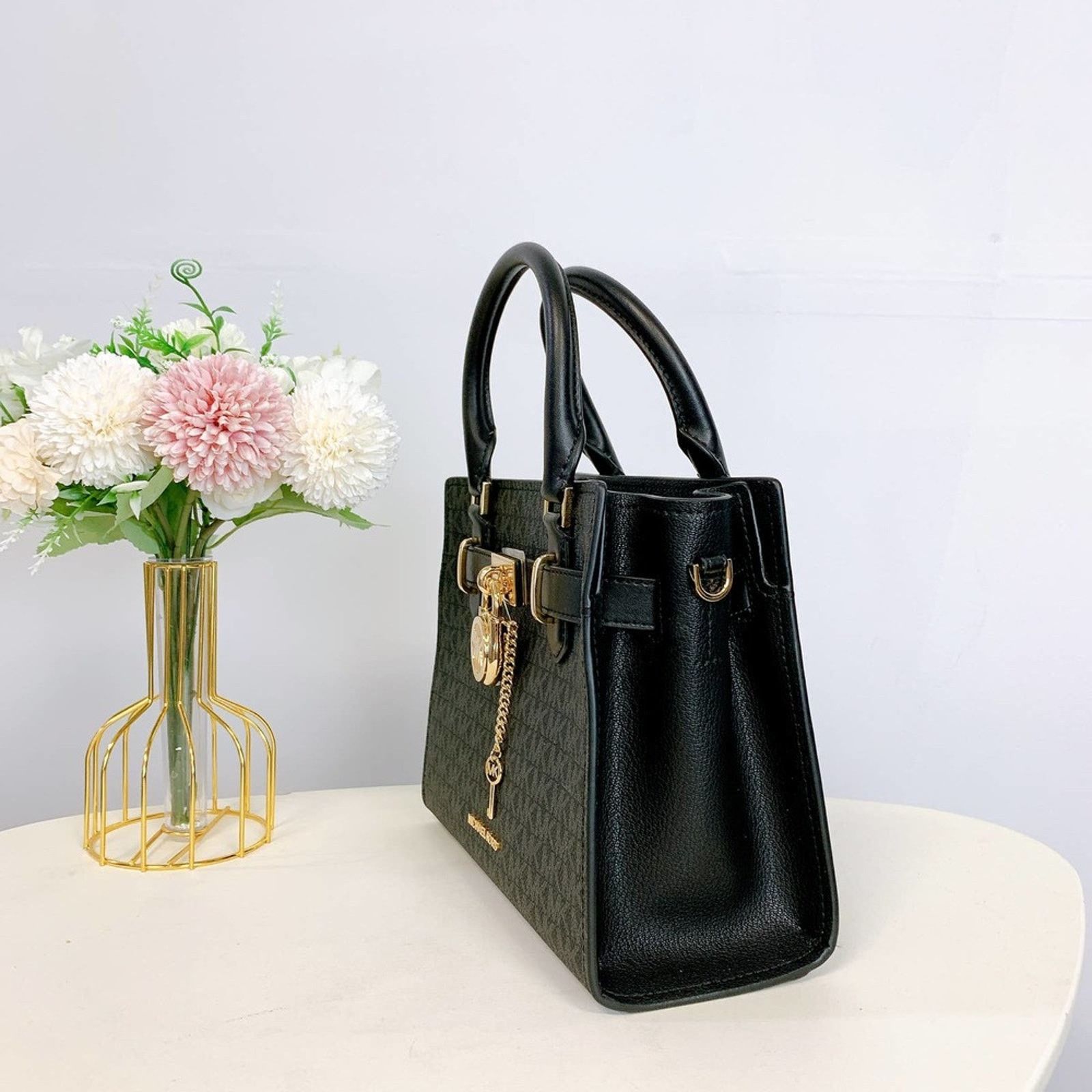 Michael Kors Michael Kors 35F1GHMS1B Hamilton Small Satchel in Sig Black Size ONE SIZE - 4 Thumbnail