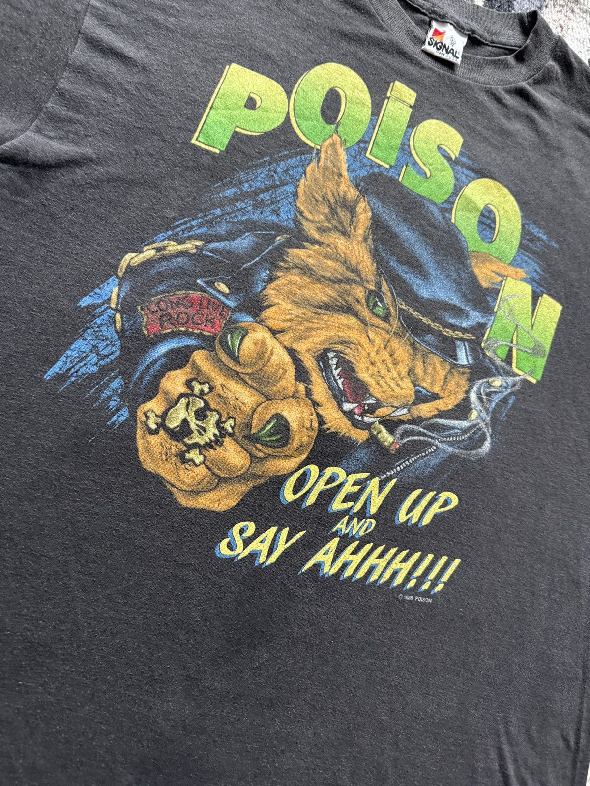 Band Tees Vintage 1988 POISON Rock Metal Band T-Shirt Size Large Size US L / EU 52-54 / 3 - 2 Thumbnail
