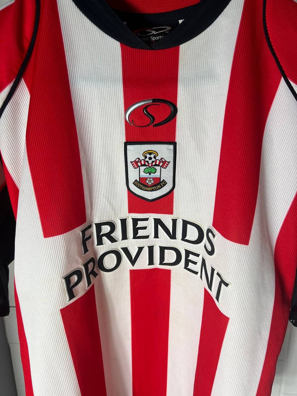 Vintage VERY RARE FC SOUTHAMPTON ENGLAND RETRO SOCCER JERSEY Y2K 90s Size US S / EU 44-46 / 1 - 5 Thumbnail