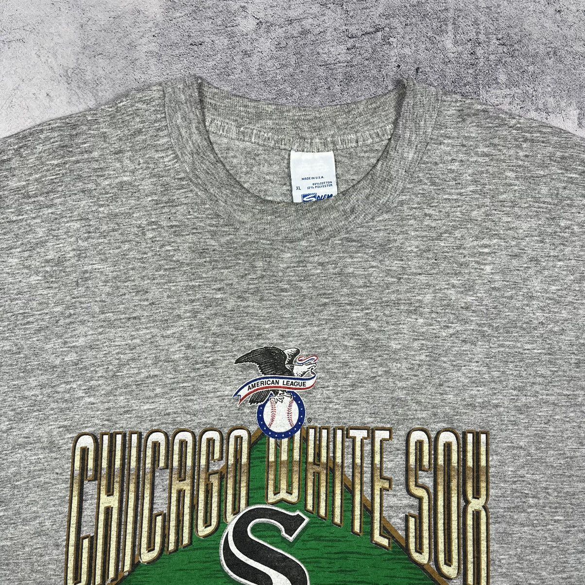 MLB Vintage MLB Chicago White Sox big logo rare tee 1995 Size US XL / EU 56 / 4 - 3 Thumbnail