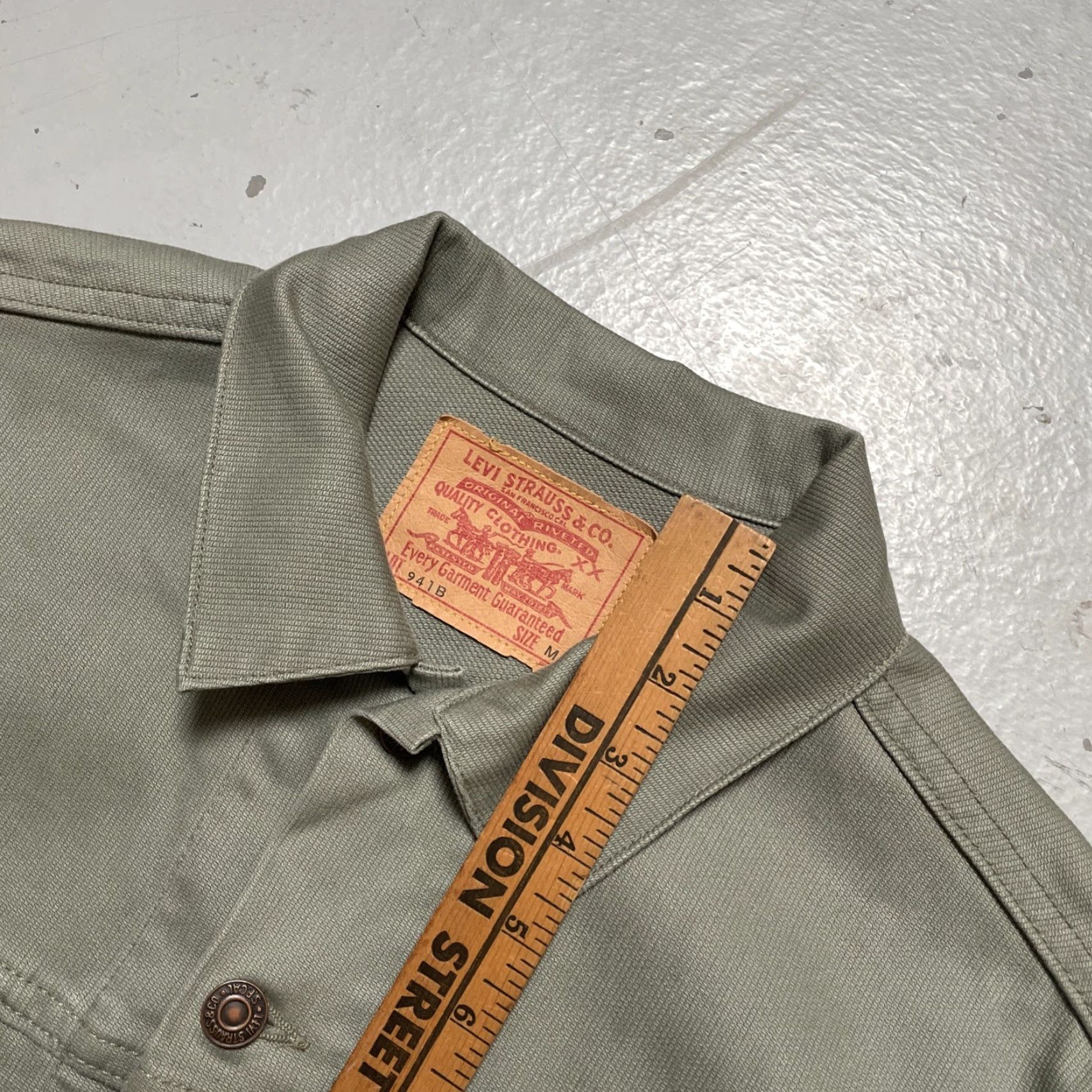Levi's VINTAGE Levi's 941B Trucker Jacket M USA Pique Green 60s 90s LVC Workwear Ranch Western USA Mens/Womens Unisex Adults Jacket Size US M / EU 48-50 / 2 - 4 Thumbnail
