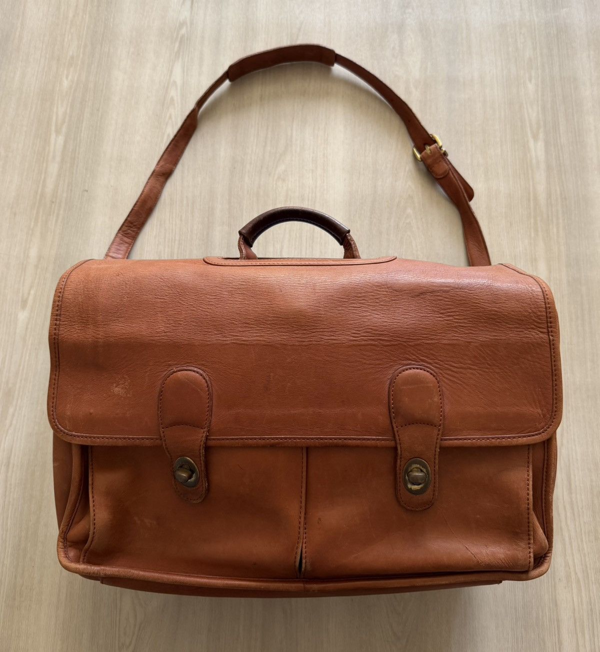 Coach Vintage Coach 5279 Brown Leather Messenger Bag Leather Size ONE SIZE - 1 Thumbnail