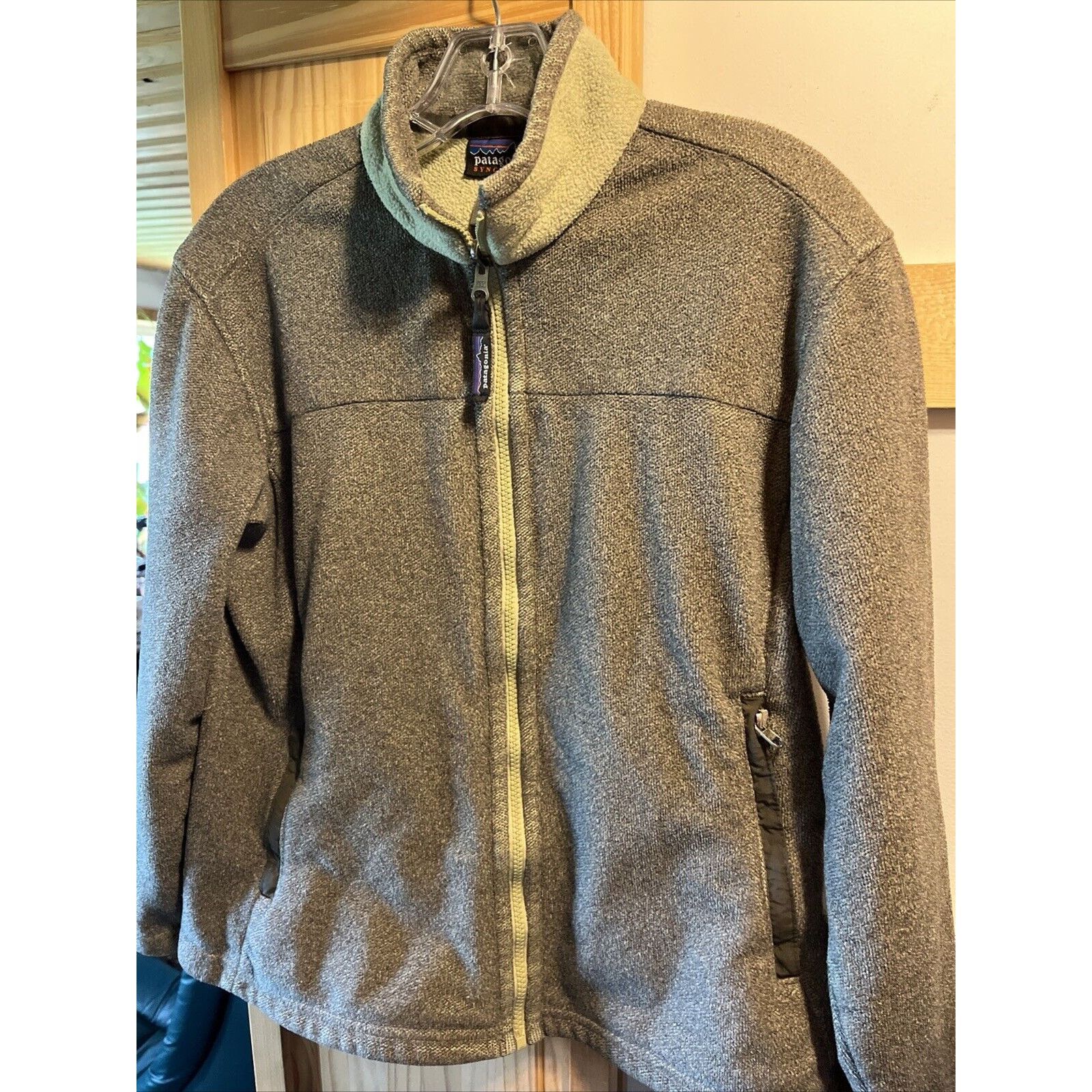 Patagonia Patagonia Synchilla Fleece Womens Small Gray Full Zip Fleece Size S / US 4 / IT 40 - 6 Thumbnail