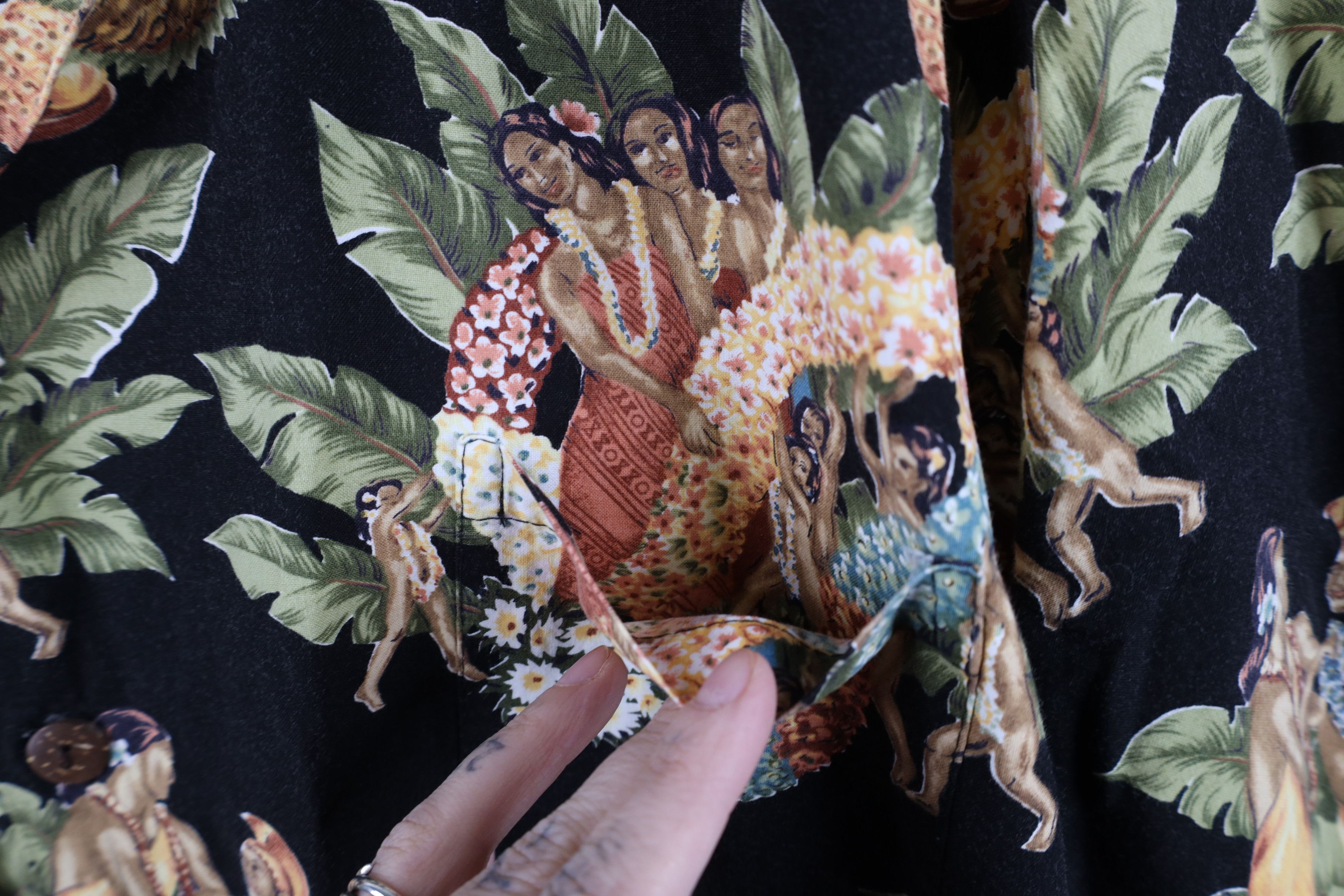 Vintage Vintage 90s Streetwear God Luau Camp Collar Button Shirt Size US XL / EU 56 / 4 - 11 Thumbnail