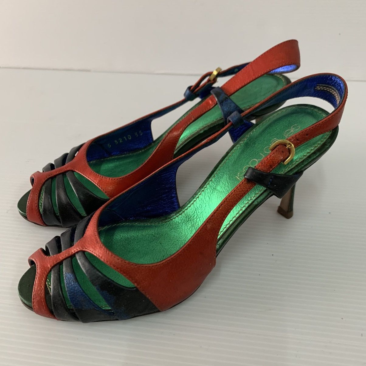 Sergio Rossi Sergio Rossi Heels Size US 5 / IT 35 - 2 Thumbnail