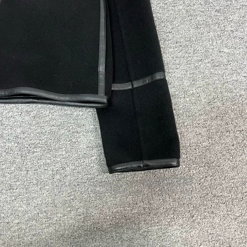 Hermes Hermes Black Cashmere and Leather Jacket Size XS / US 0-2 / IT 36-38 - 4 Thumbnail