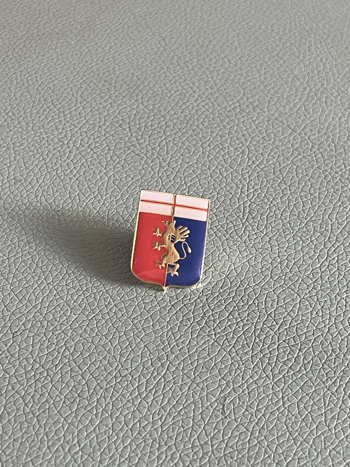 Vintage Genoa logo vintage pin Size ONE SIZE - 1 Thumbnail