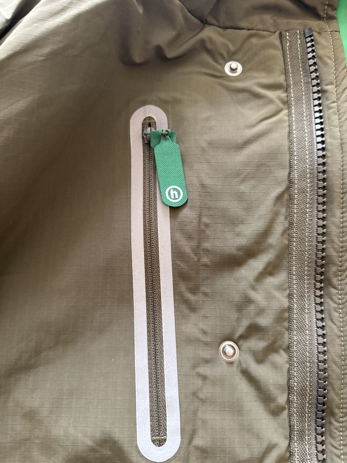 And Wander × HIDDEN and wander x Hidden NY Jacket L XL Olive Technical Parka Size US XL / EU 56 / 4 - 8 Thumbnail