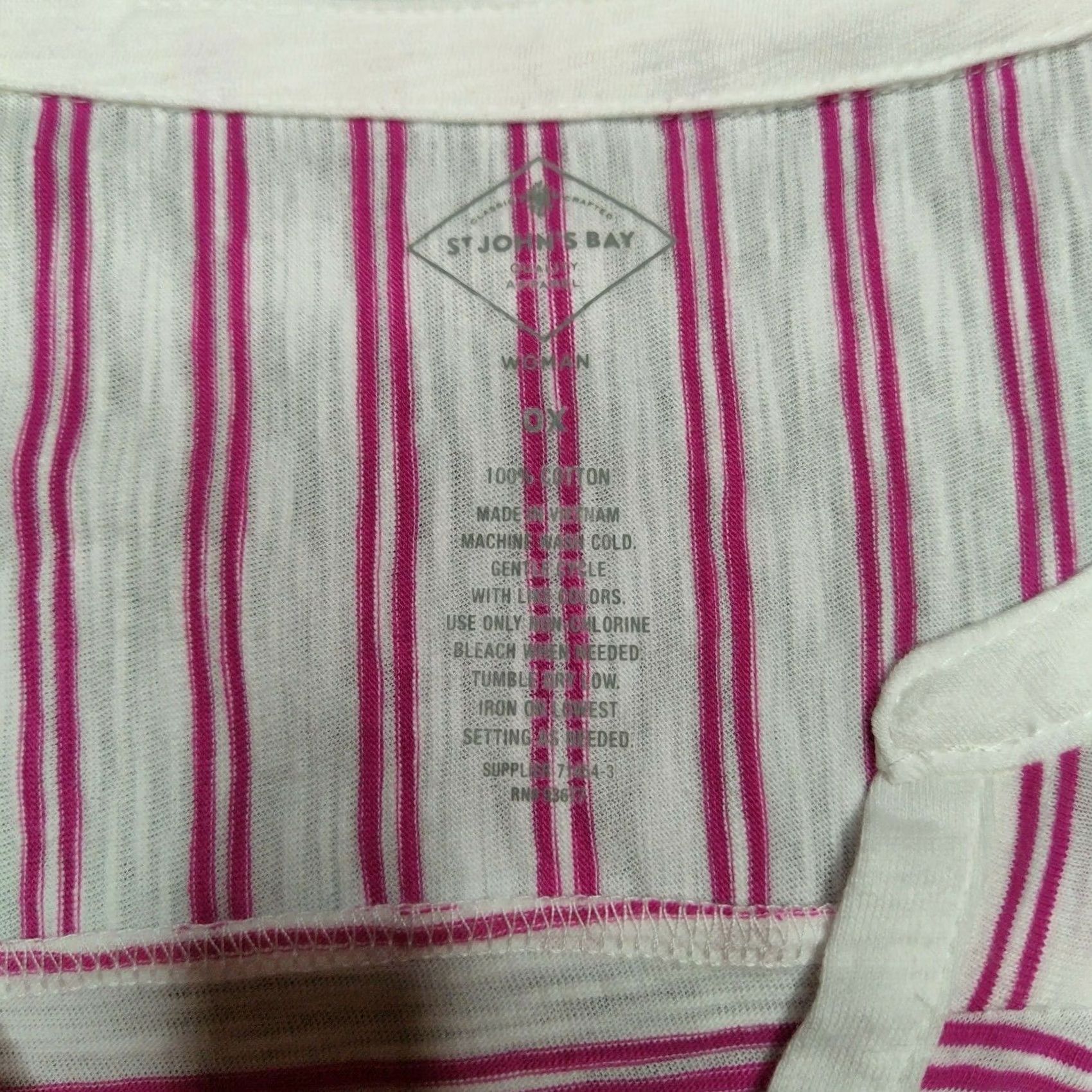 Vintage VINTAGE St. John's Bay Shirt Womens Plus 0X Pink Stripe Cap Sleeve V-Neck Pullover Shirt NEW Size XL / US 12-14 / IT 48-50 - 4 Thumbnail