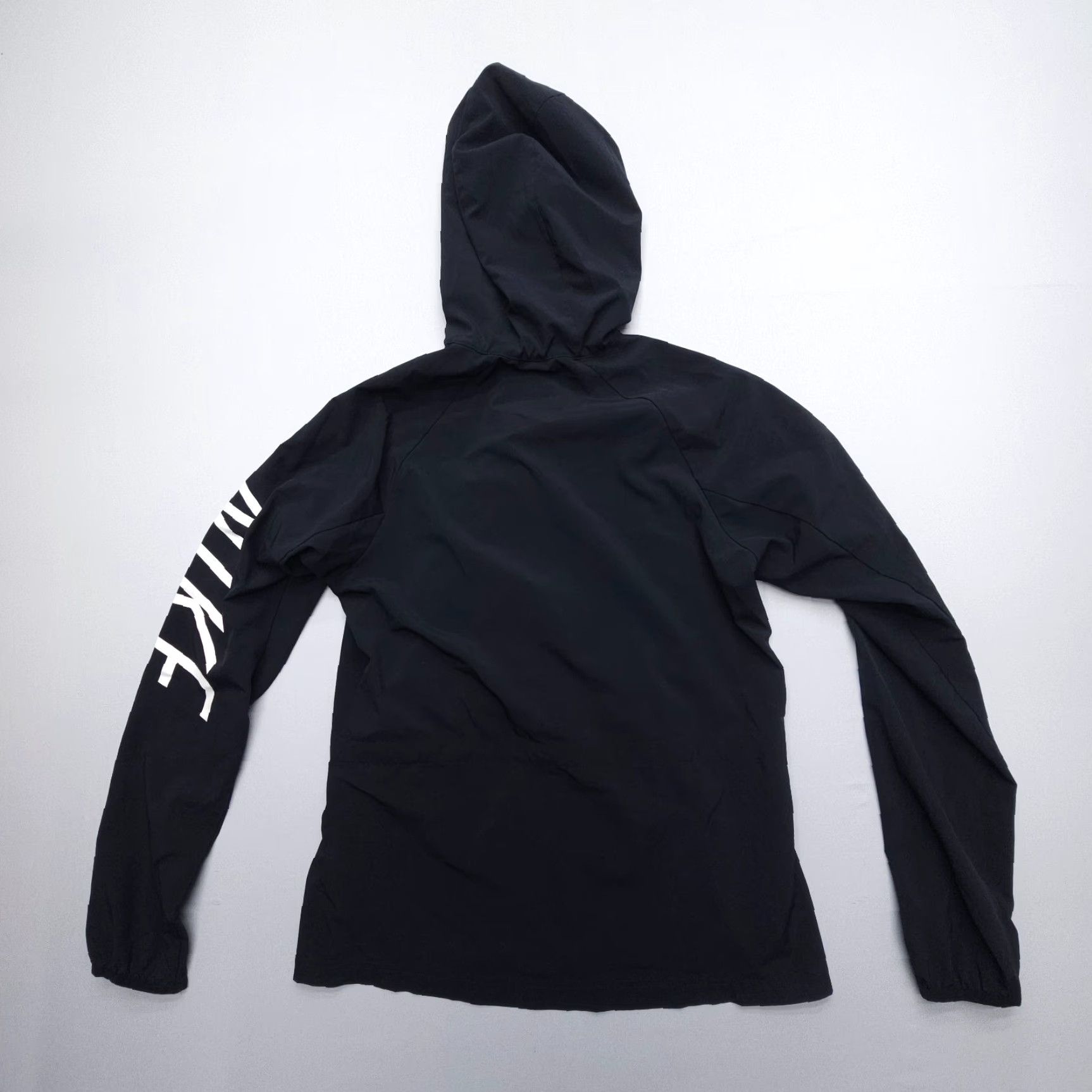 Nike Nike Womens Jacket XS Packable Windbreaker Hooded Anorak Black White Run/Walk Active Gear Size XS / US 0-2 / IT 36-38 - 3 Thumbnail