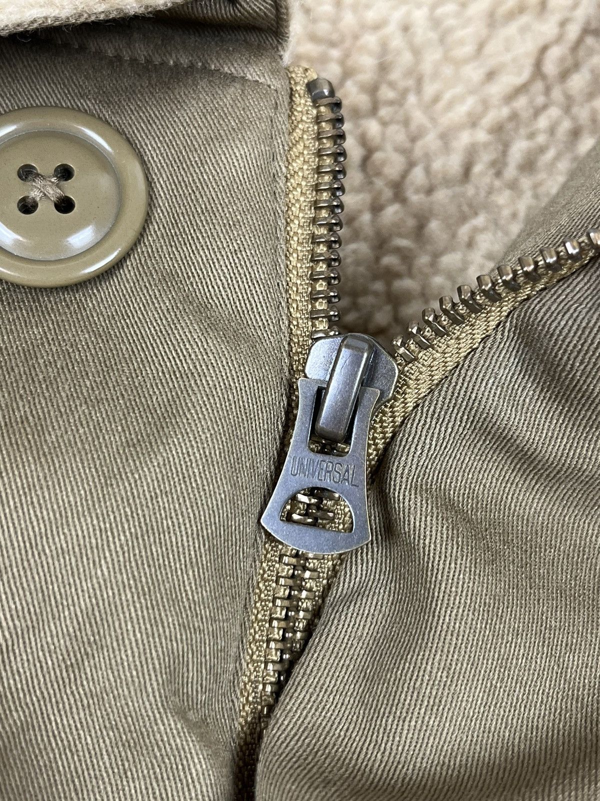 Champion × Vintage Champion Vintage Japanese Vintage Heavy Jacket Size US M / EU 48-50 / 2 - 8 Thumbnail