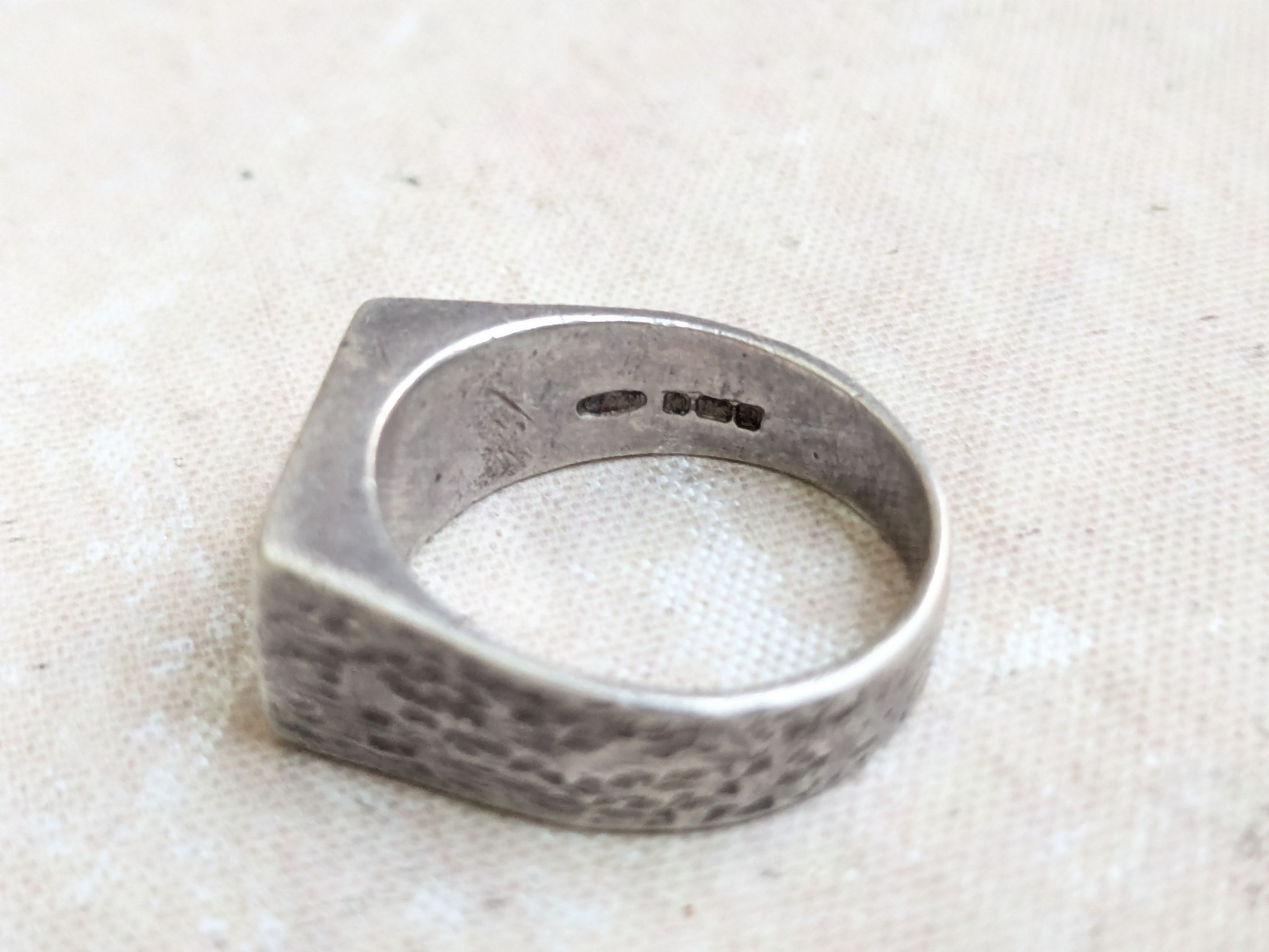 Sterling Silver Vintage Sterling Silver Signet Ring Rectangle 9 Hammered Size ONE SIZE - 5 Thumbnail