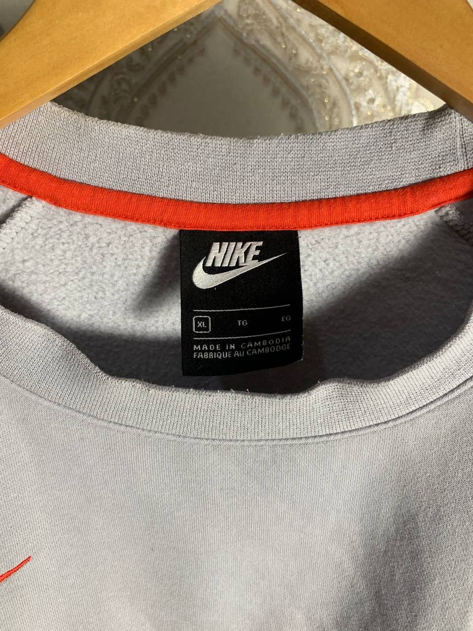 Nike Vintage Nike FC Liverpool England Soccer Sweatshirt Y2K Size US XL / EU 56 / 4 - 4 Thumbnail