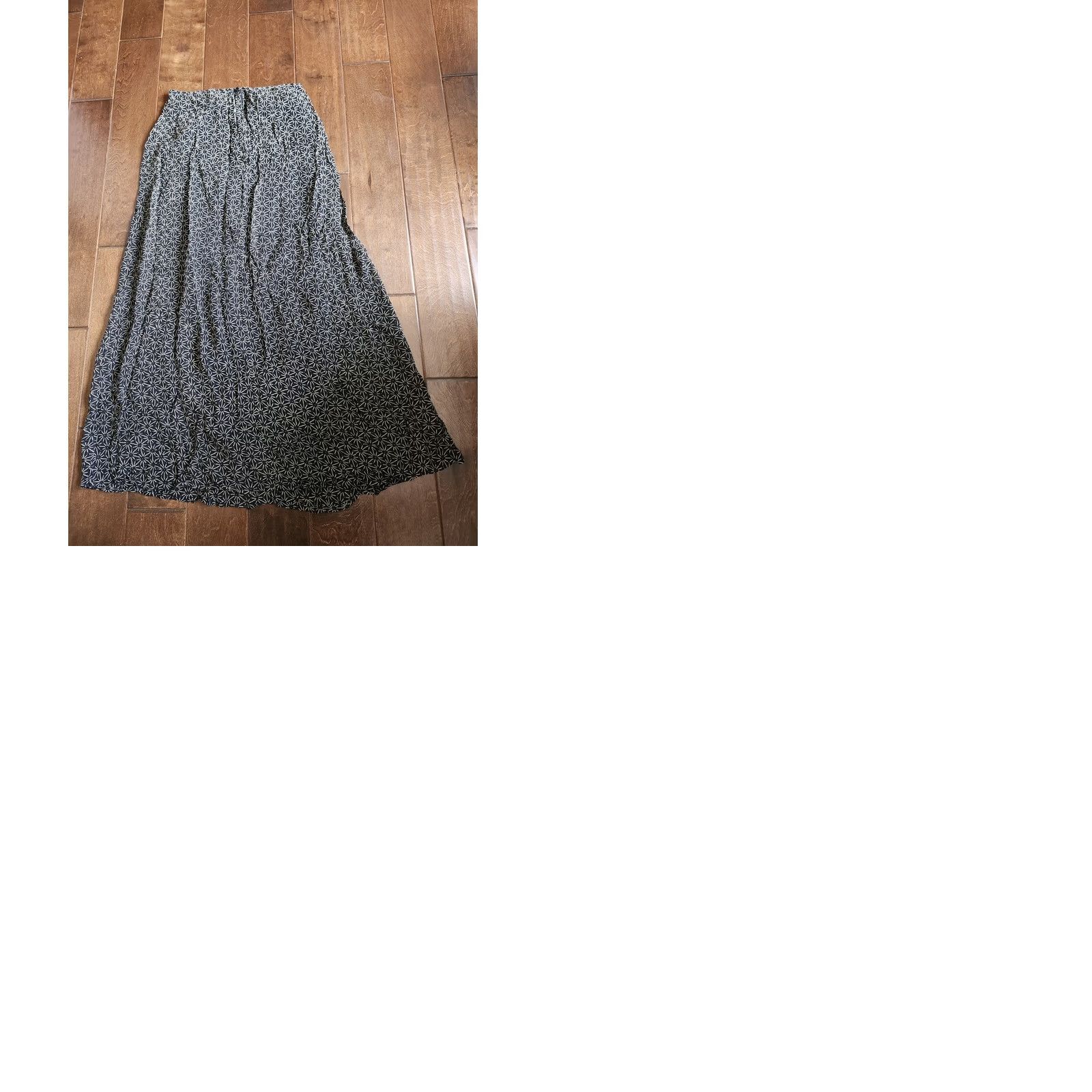 Merona Merona Women's Black White Skirt - Size 10 Skirt Regular 10 Black White Rayon Cotton Travel Casual Business Women Size 32" / US 10 / IT 46 - 10 Thumbnail