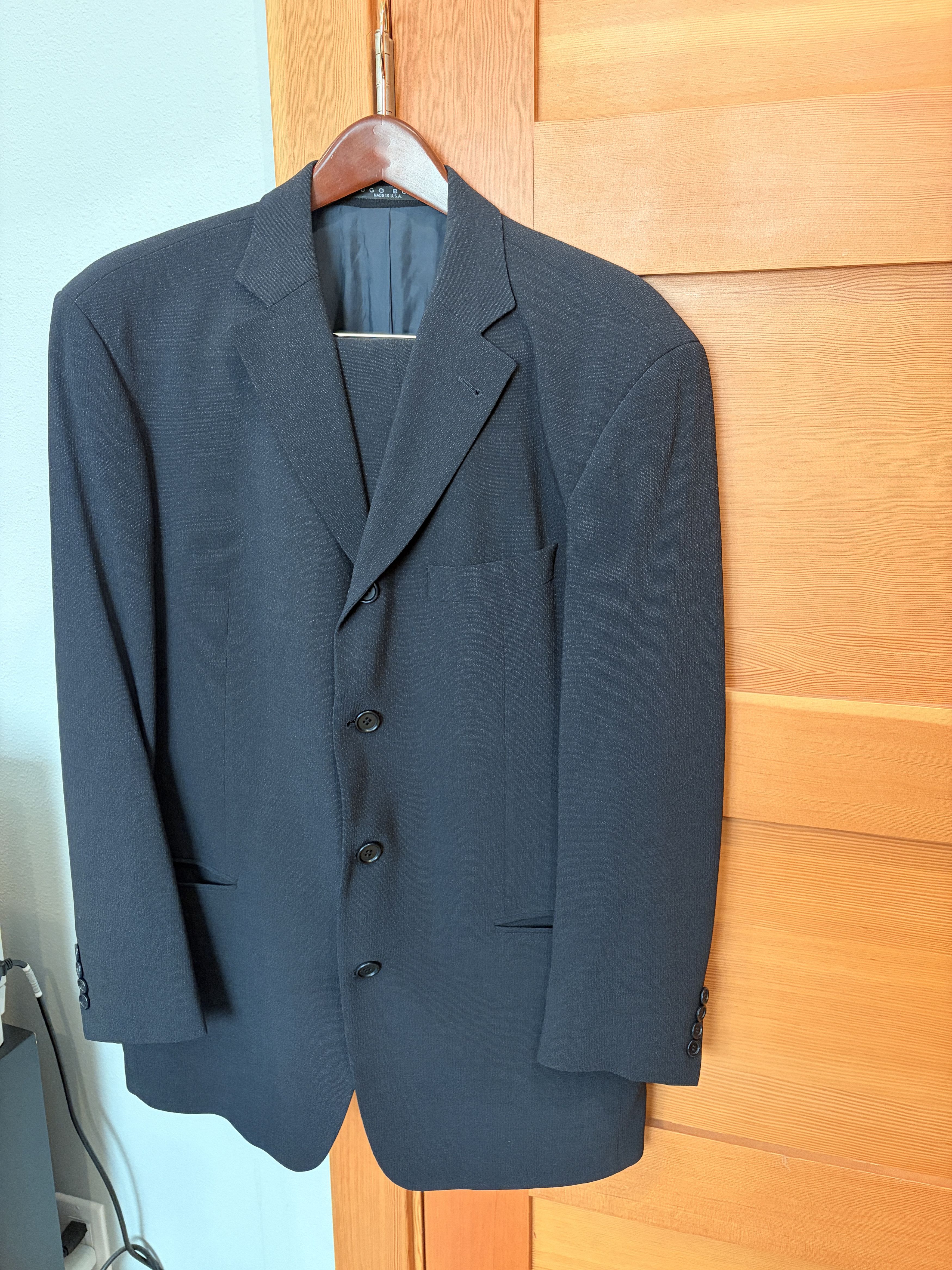 Hugo Boss Hugo Boss 4-Button Black Suit - Vintage Size 40R - 1 Thumbnail